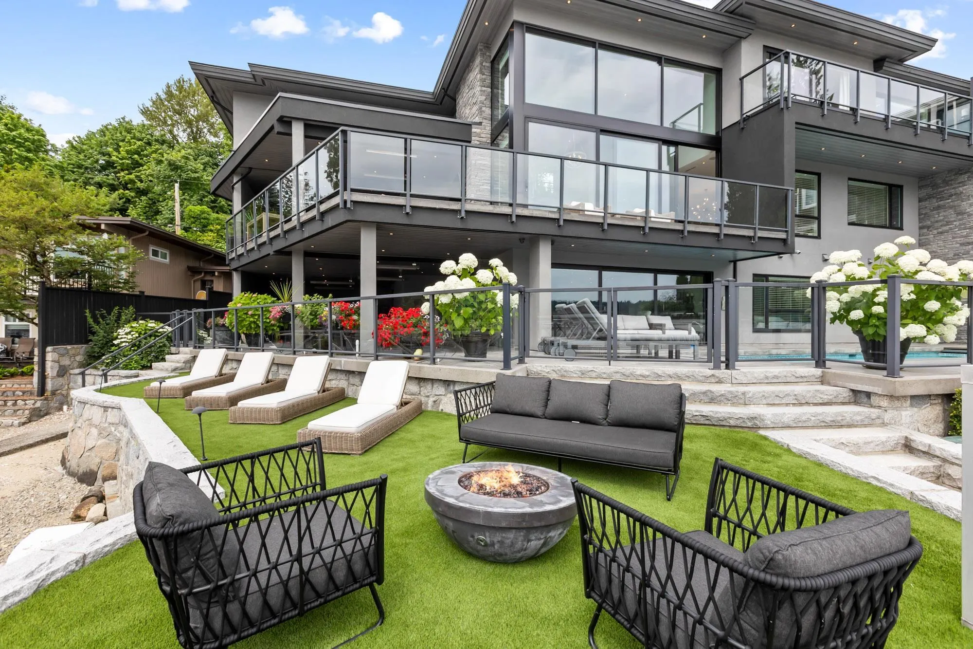 748 Alderside Road