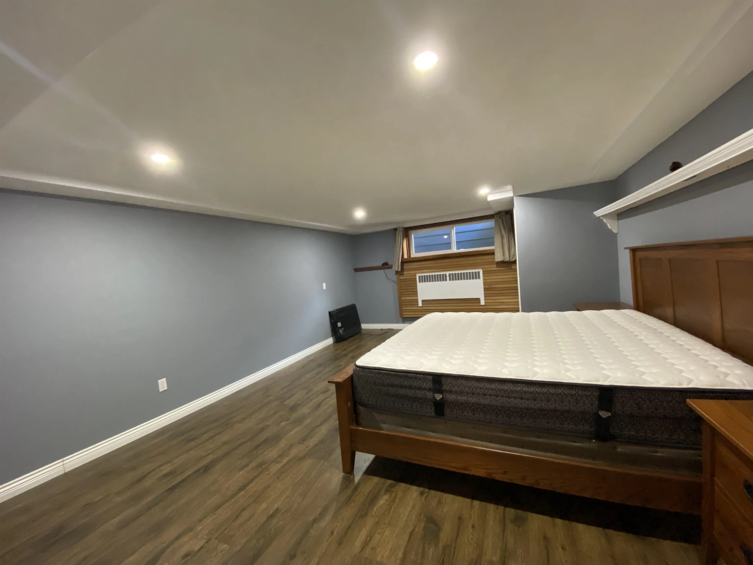 Basement Suite 12085 York Street