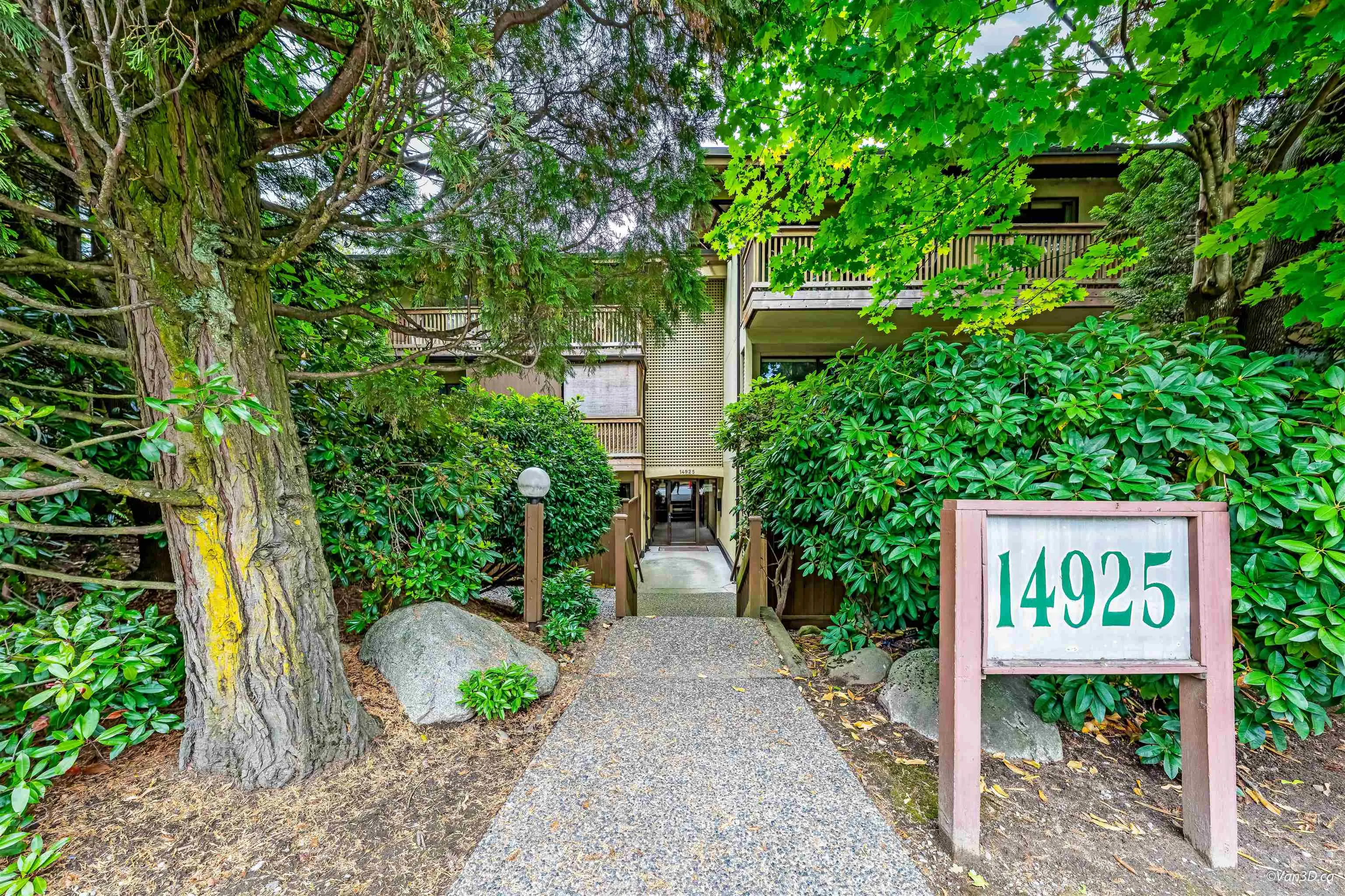 202 14925 100 Avenue