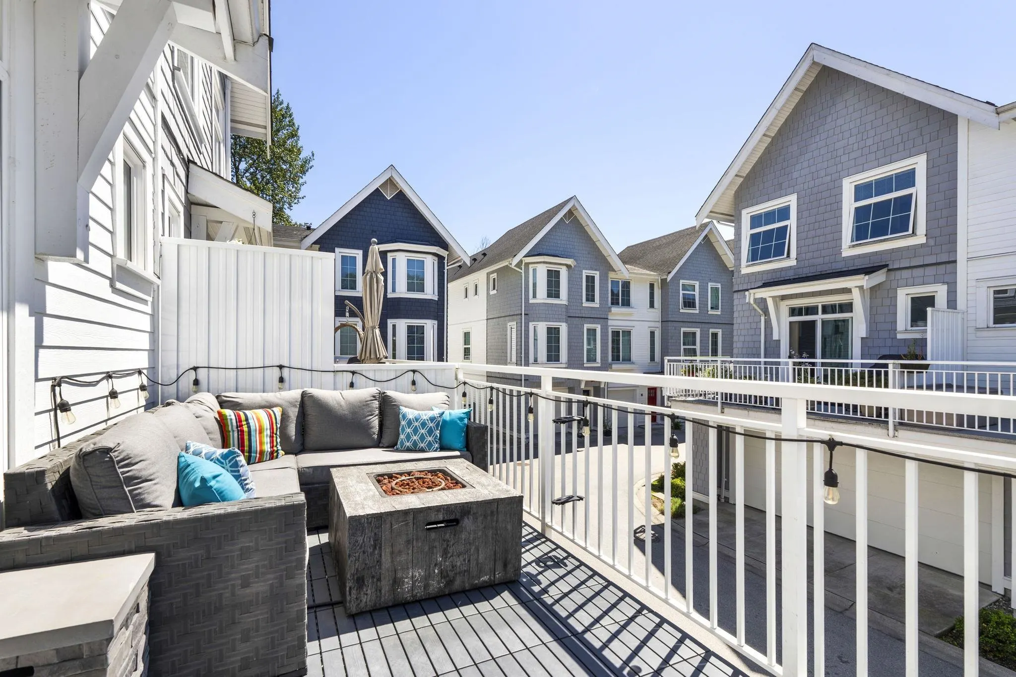 26 2560 Pitt River Road