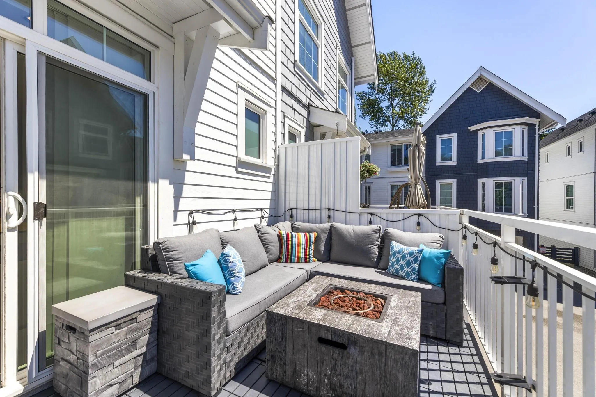 26 2560 Pitt River Road