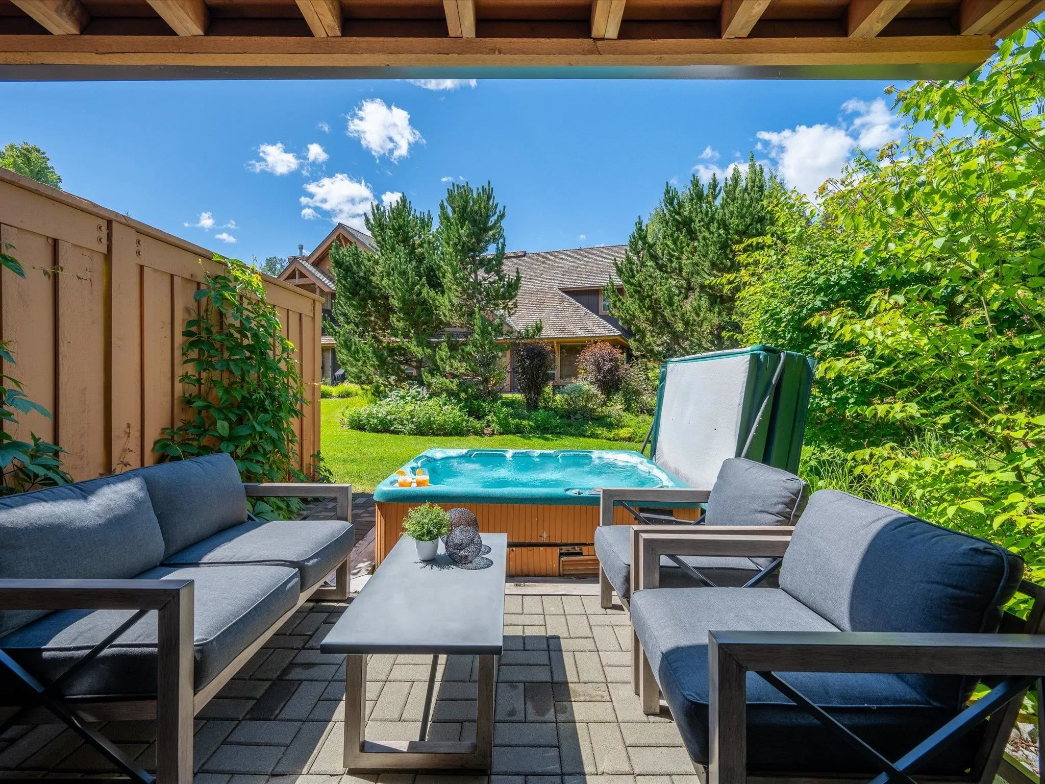 4862 Casabella Crescent
