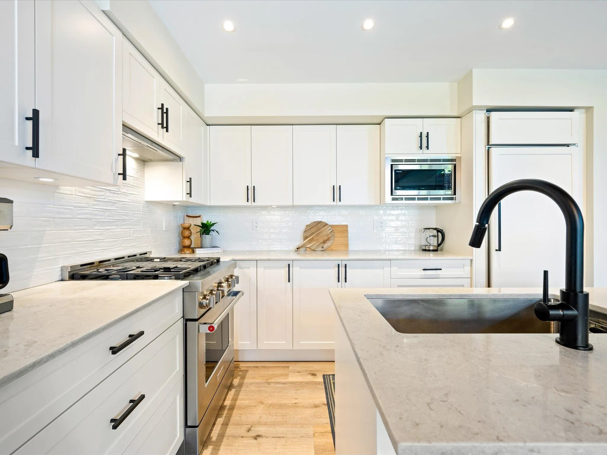 4862 Casabella Crescent