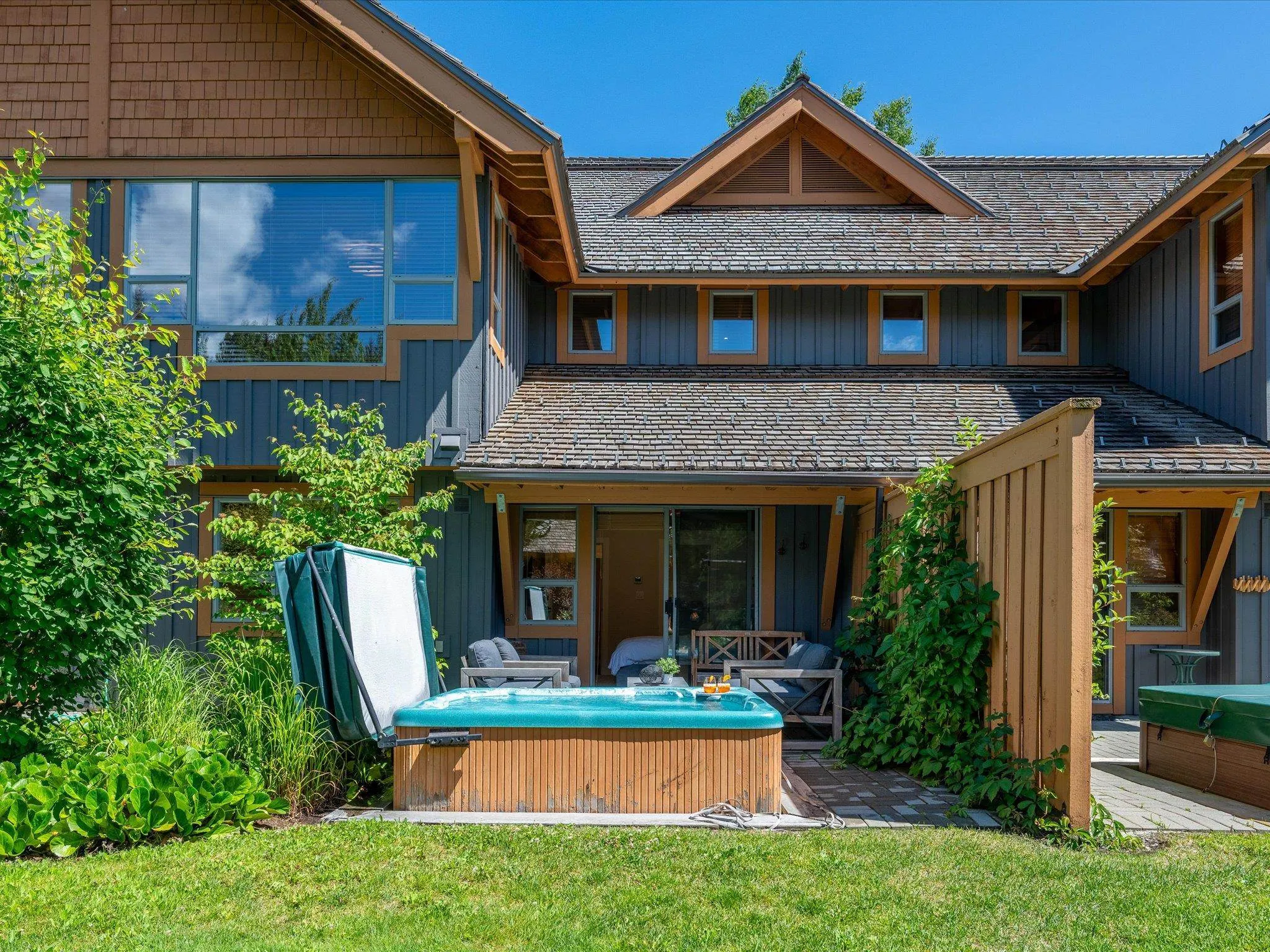 4862 Casabella Crescent