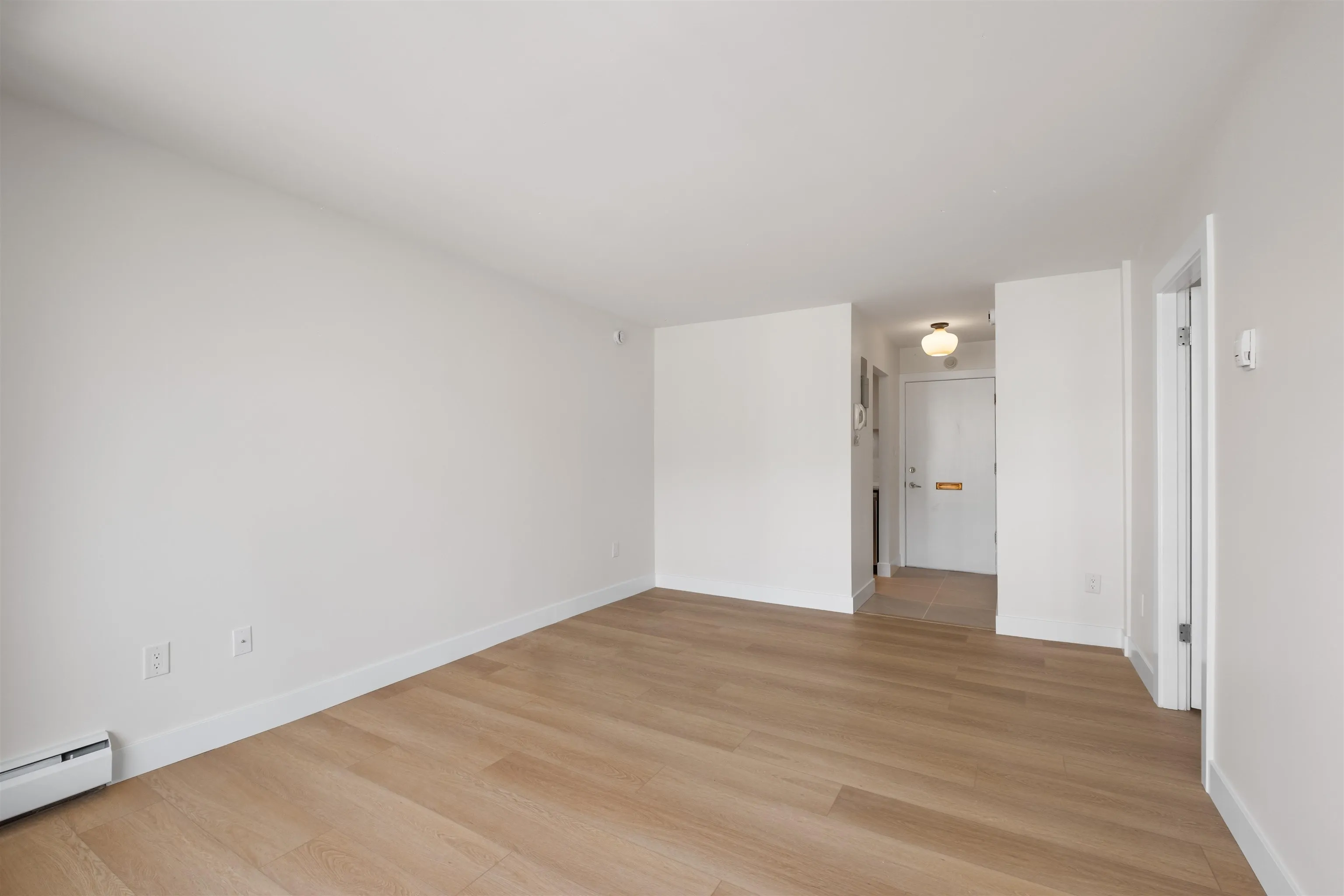 403 2150 Bellevue Avenue