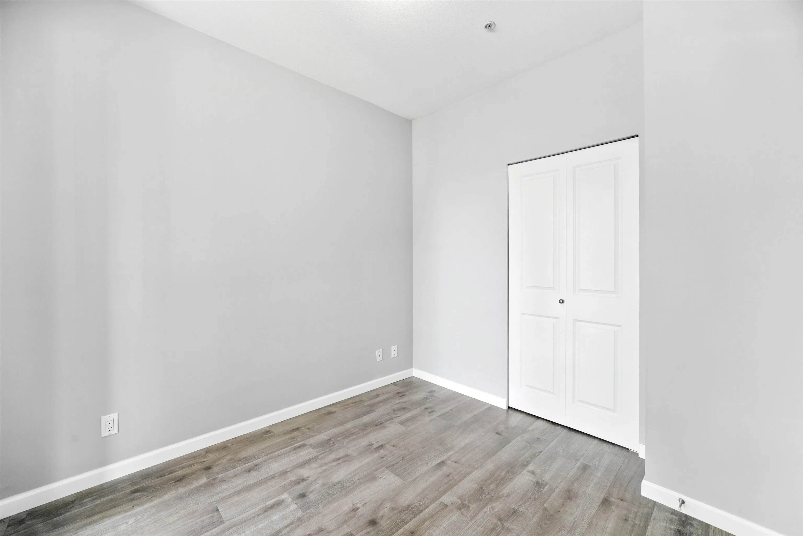 301 15385 101a Avenue