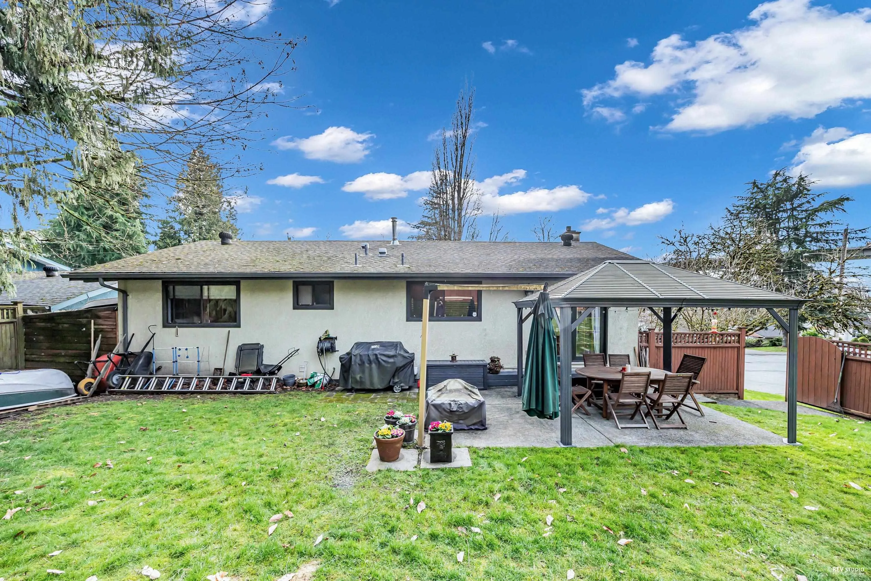8290 Sheaves Road
