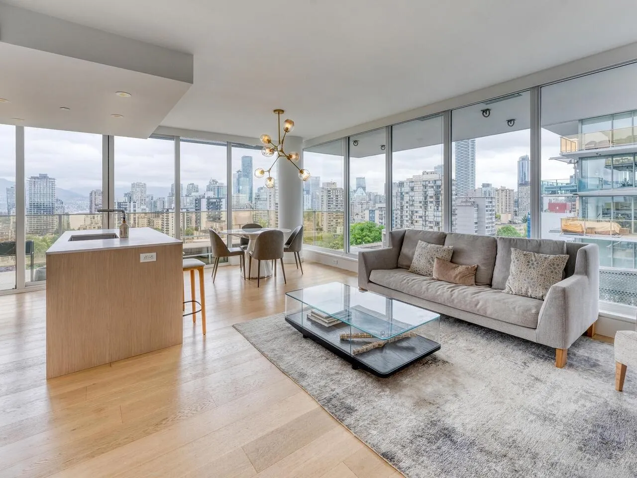 1704 1180 Broughton Street
