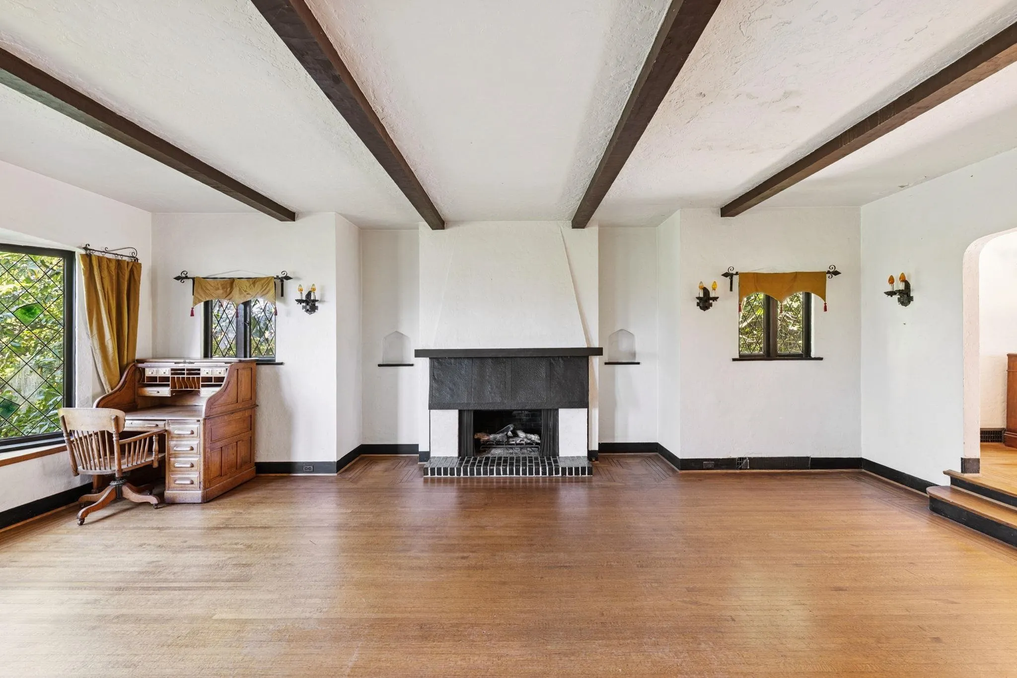 2806 W King Edward Avenue