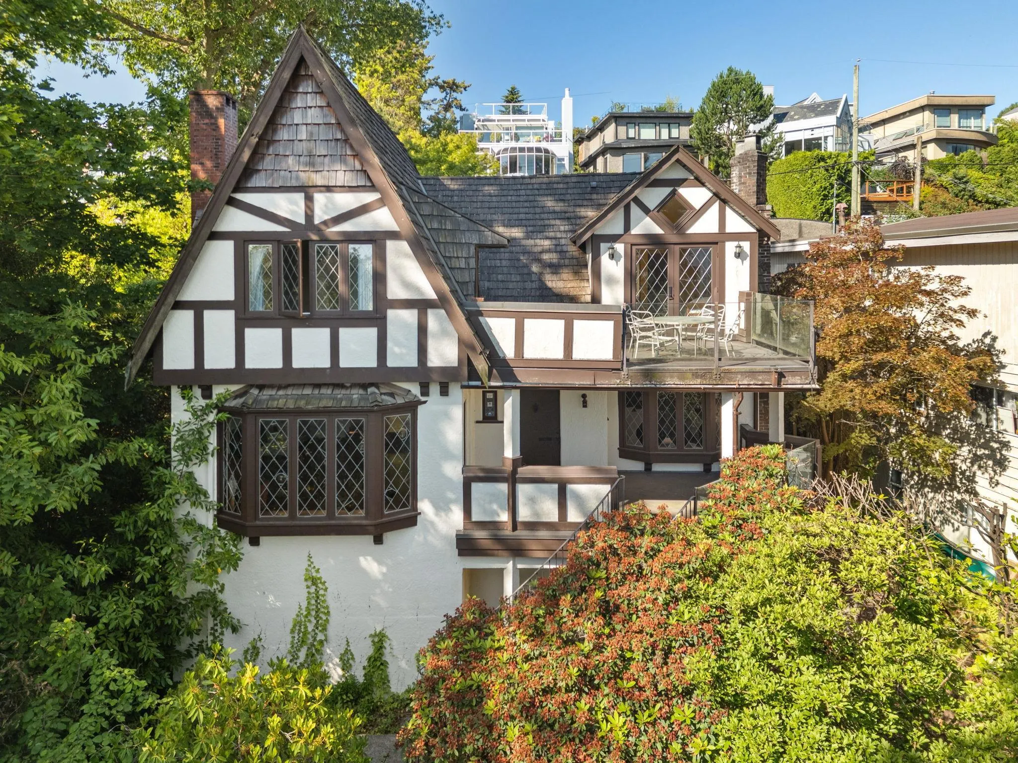 2806 W King Edward Avenue