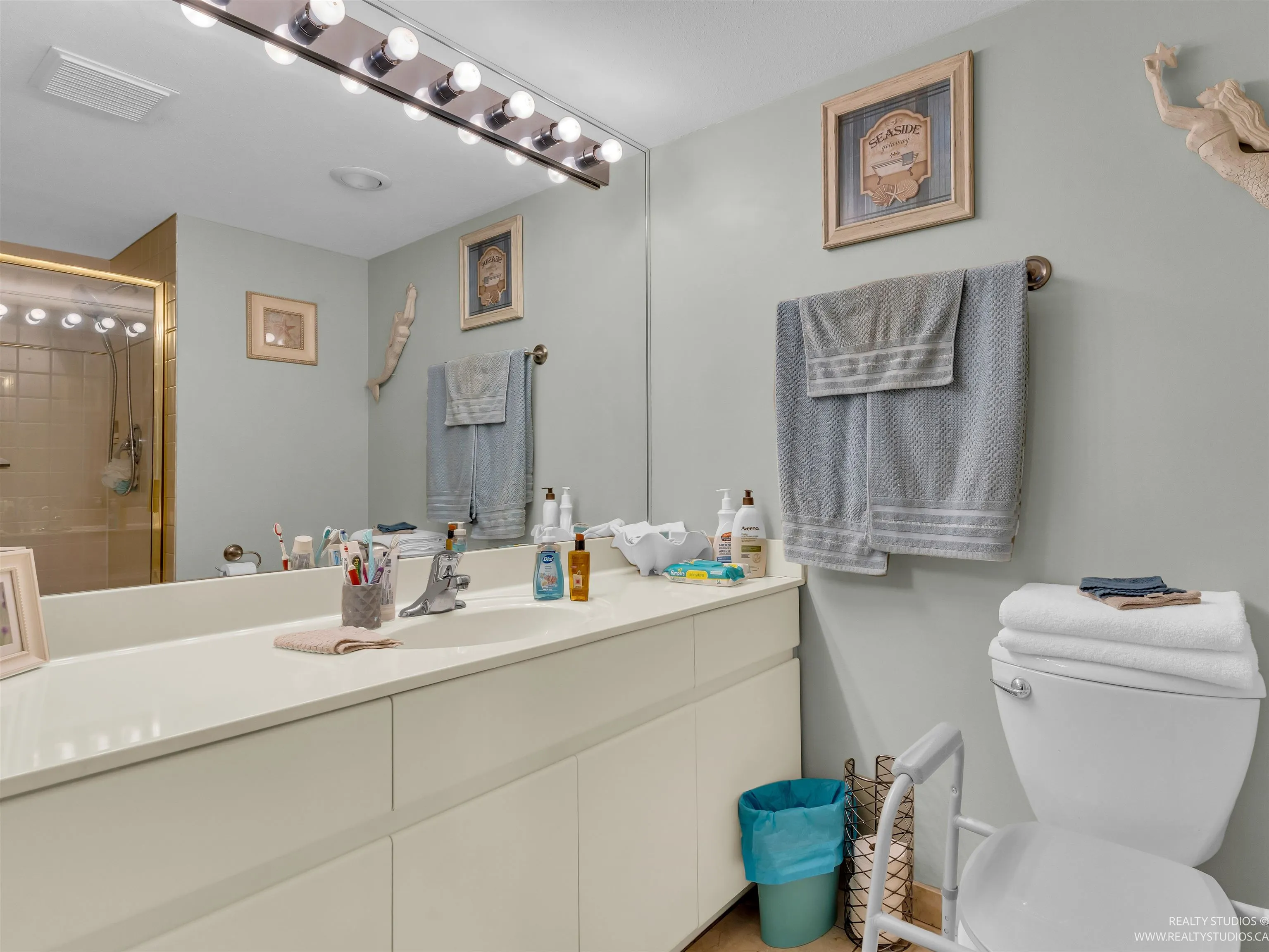 503 168 Chadwick Court