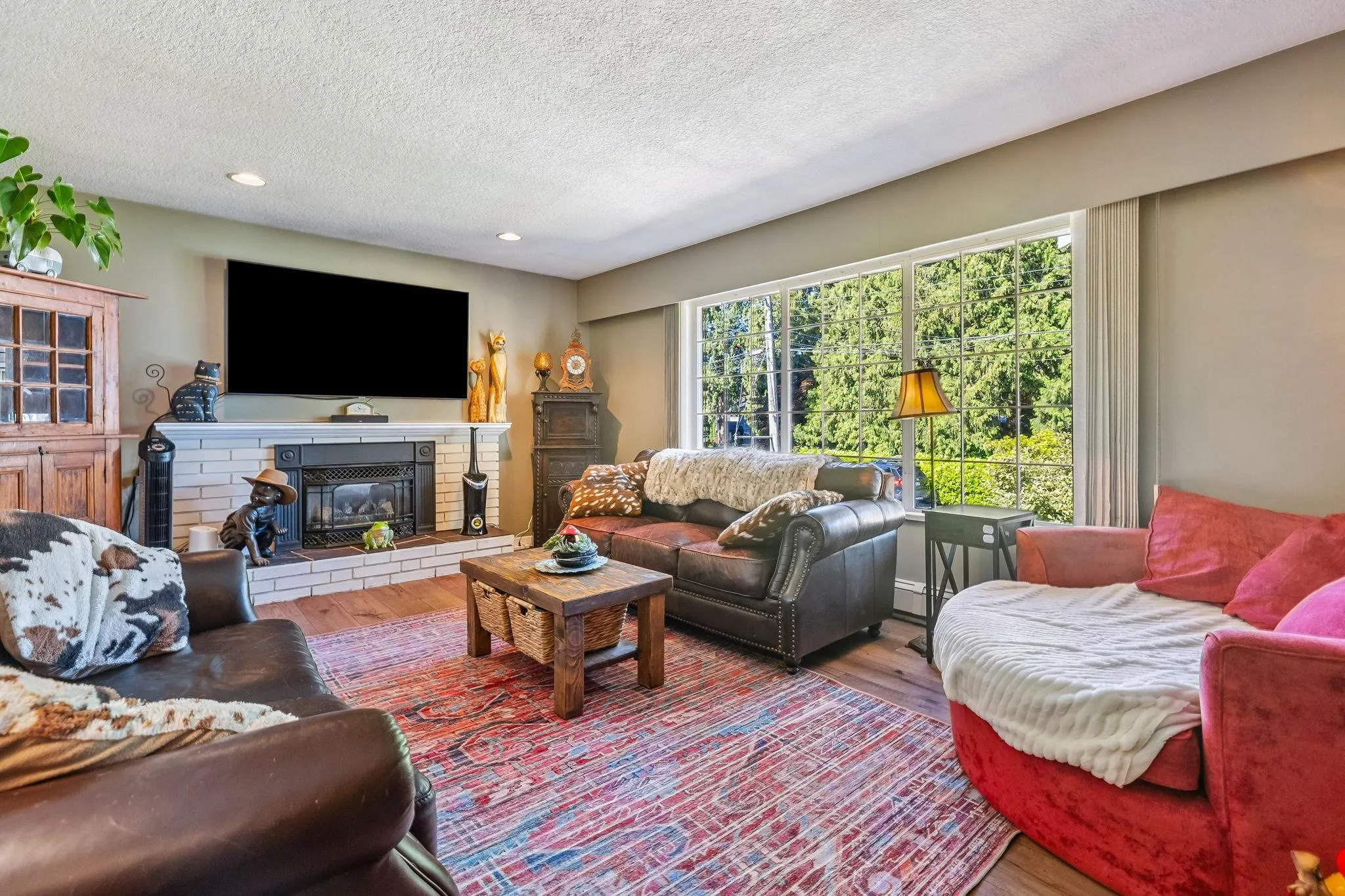 1554 Farrell Crescent
