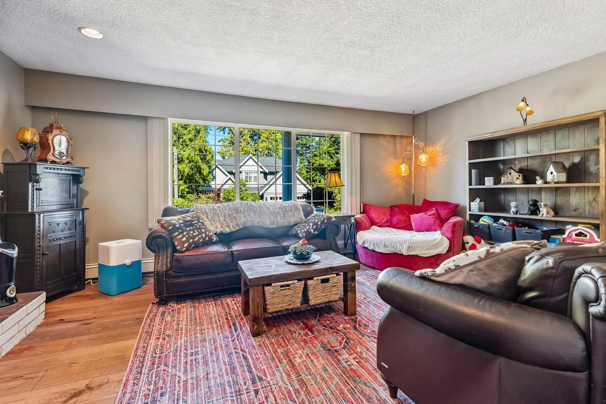 1554 Farrell Crescent