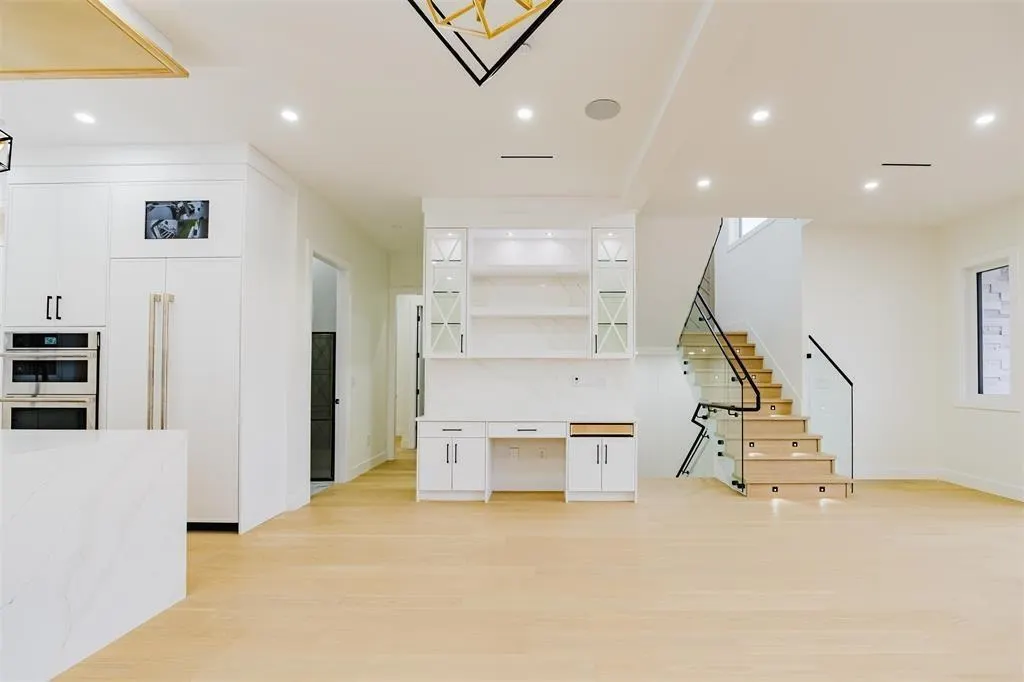 2267 Monashee Court
