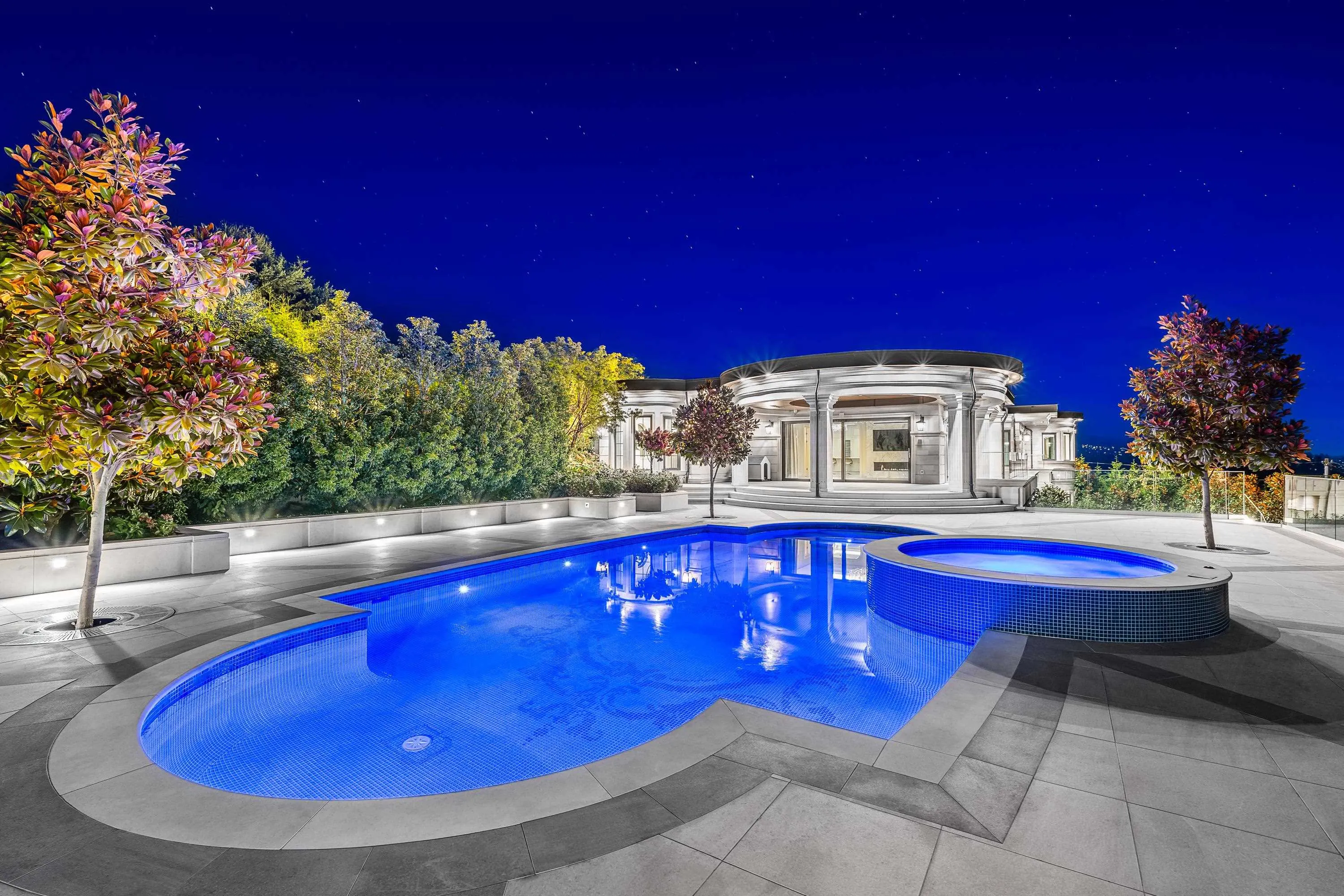 839 Eyremount Drive
