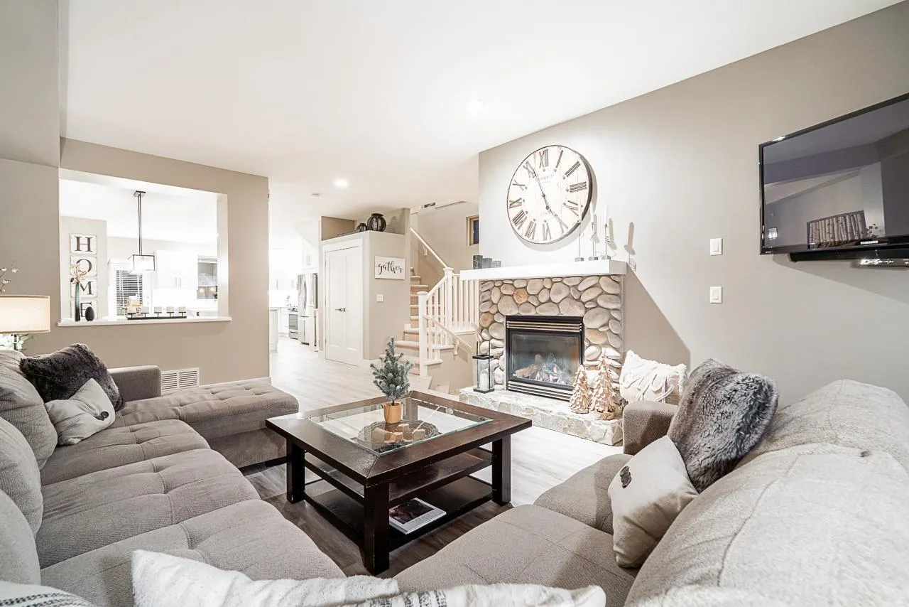 89 Fernway Drive