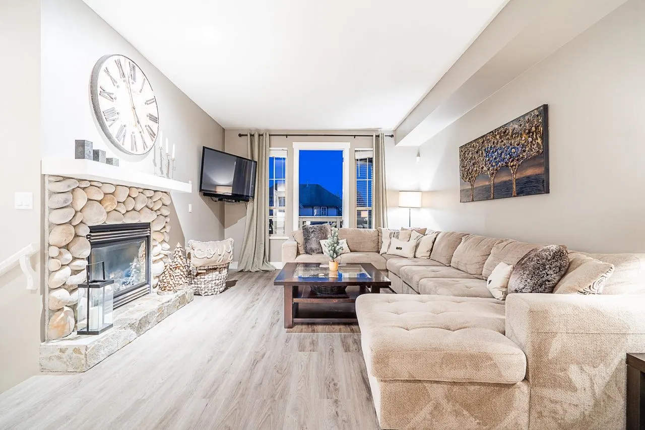 89 Fernway Drive