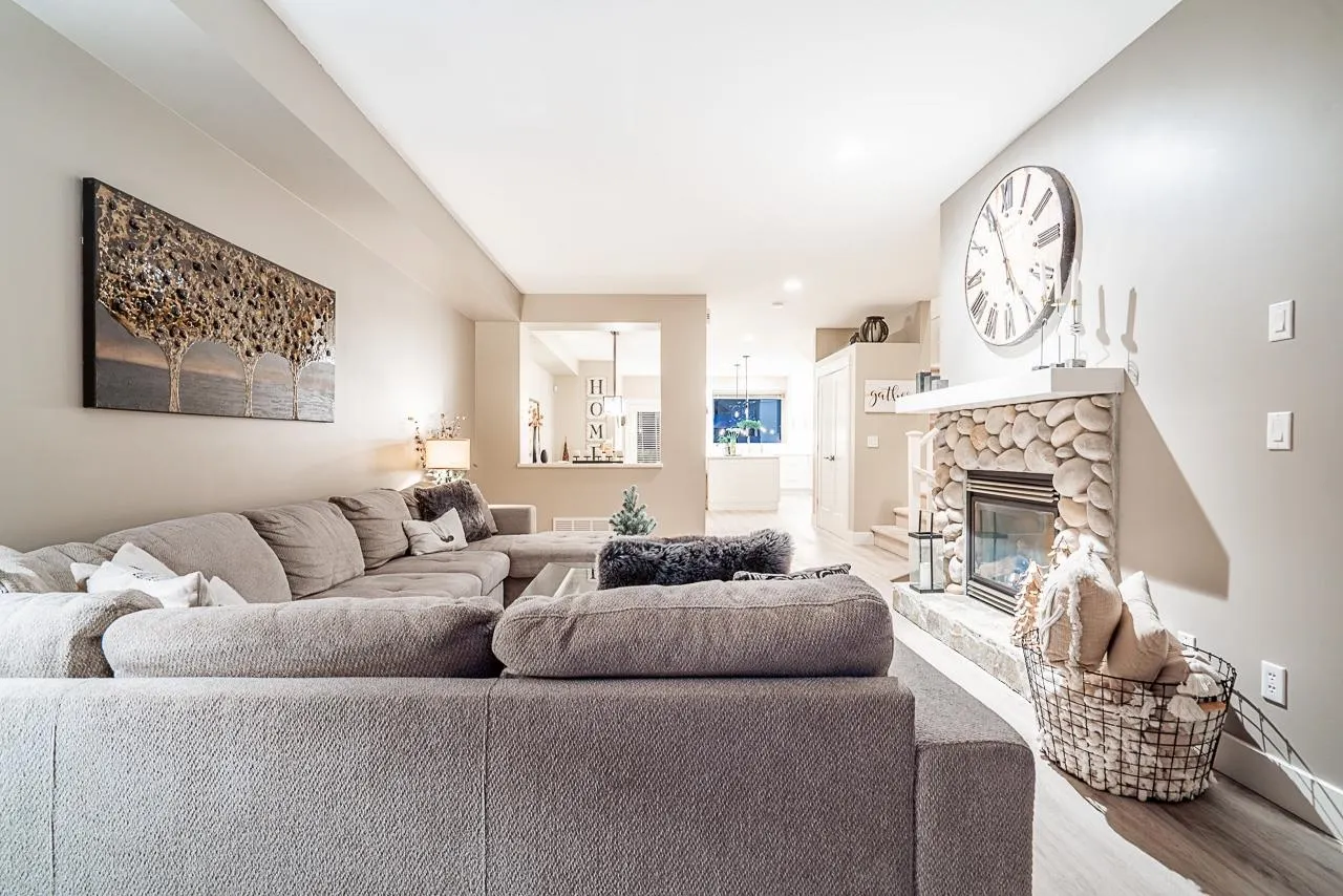 89 Fernway Drive