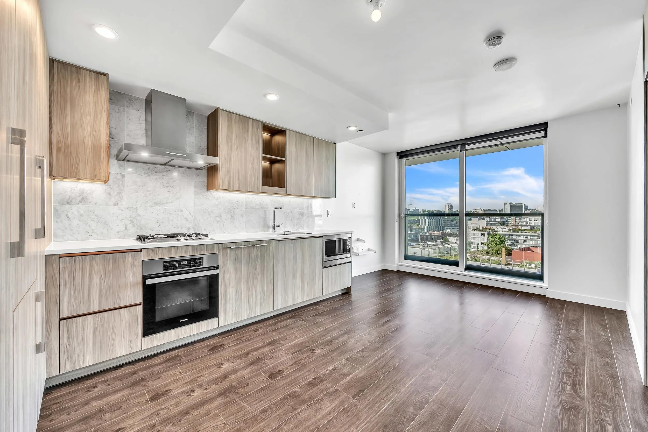1405 1768 Cook Street