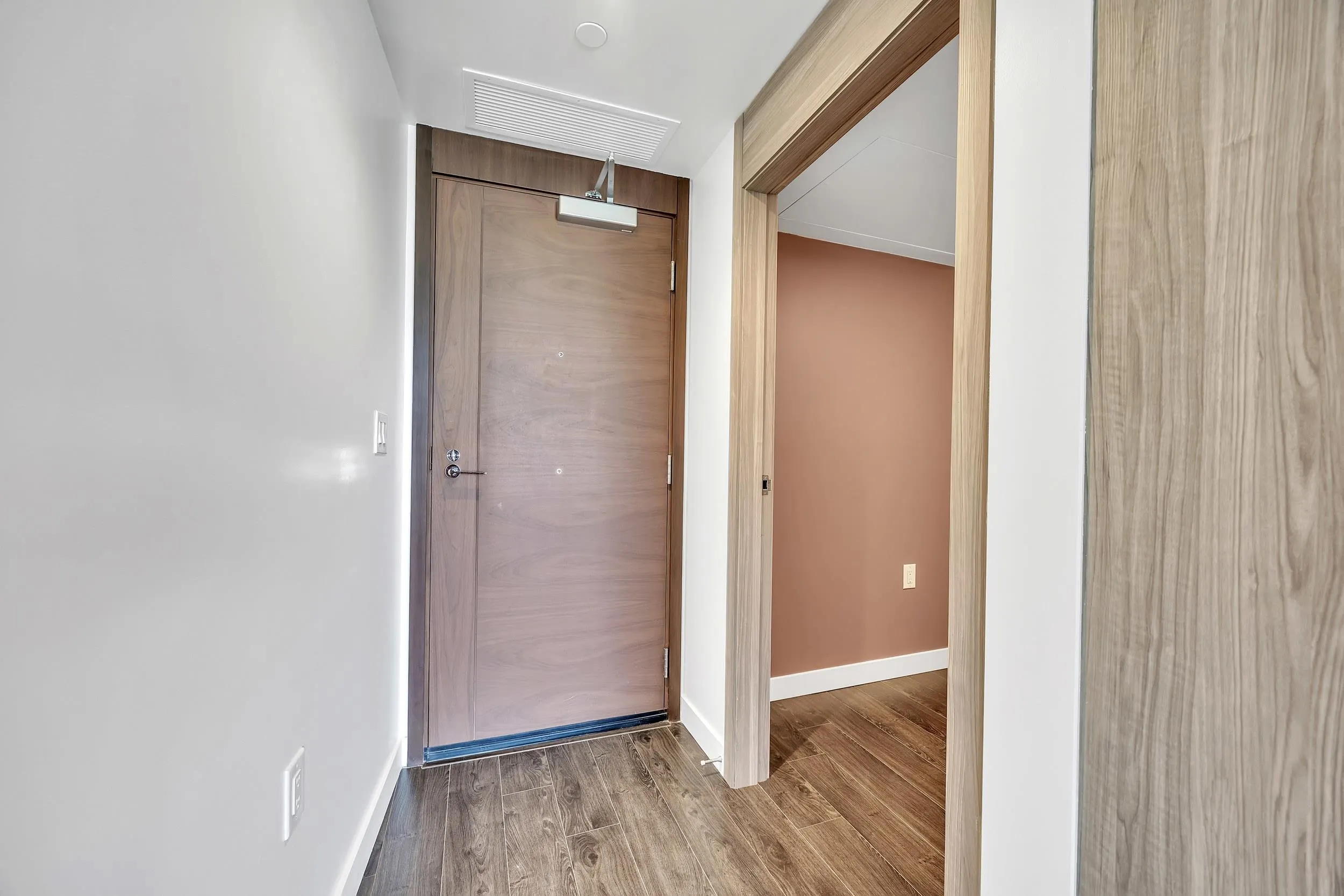 1405 1768 Cook Street
