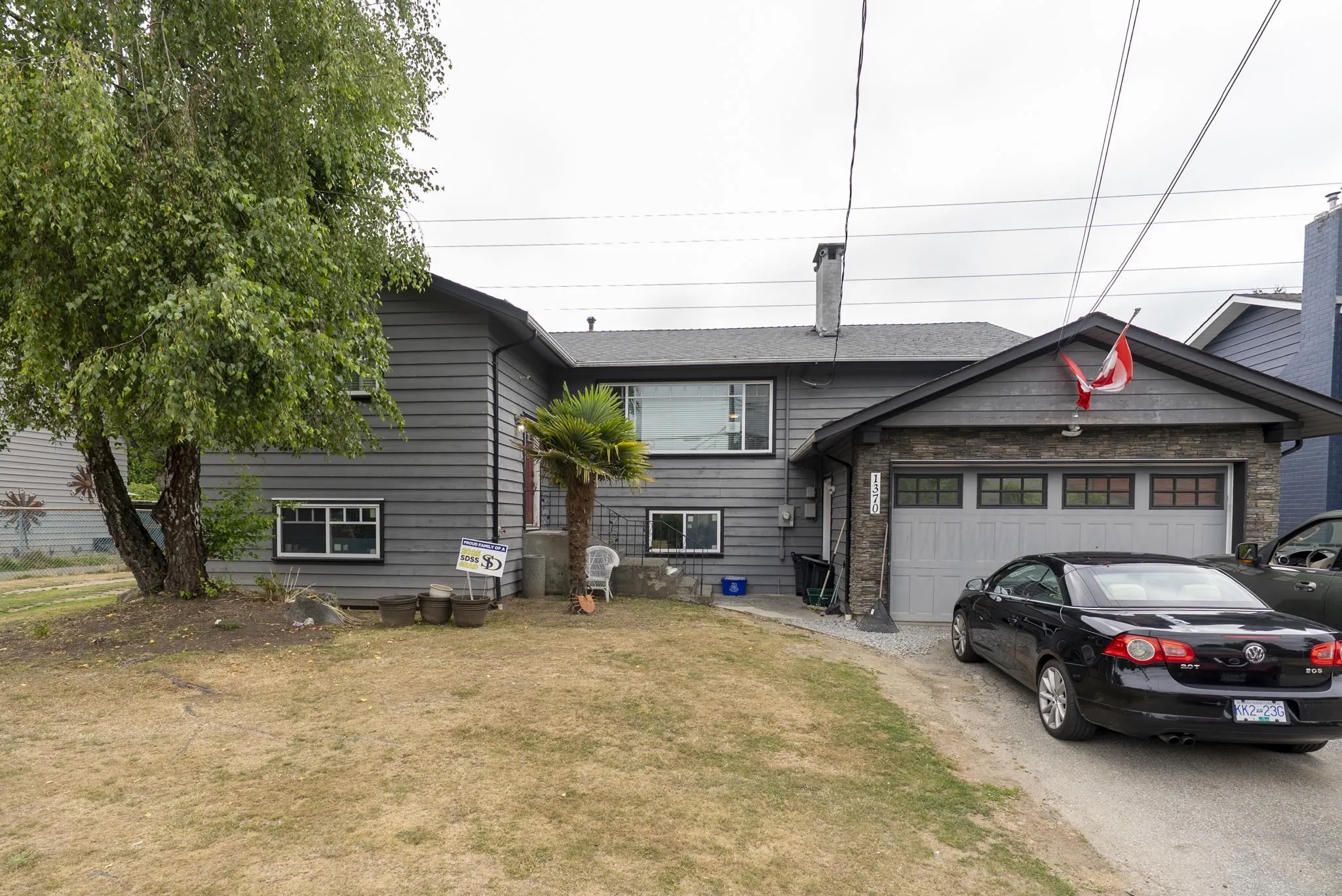 1370 53a Street