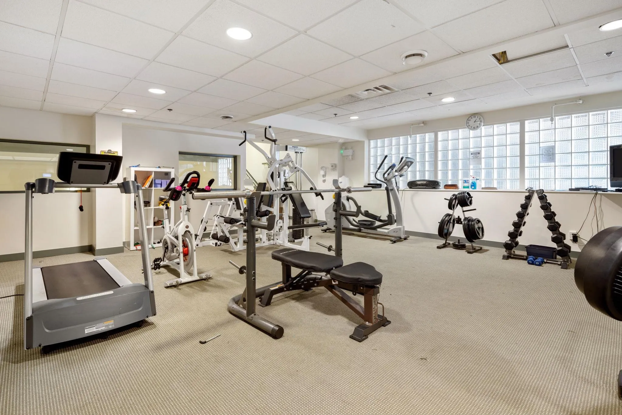 100 1688 Robson Street