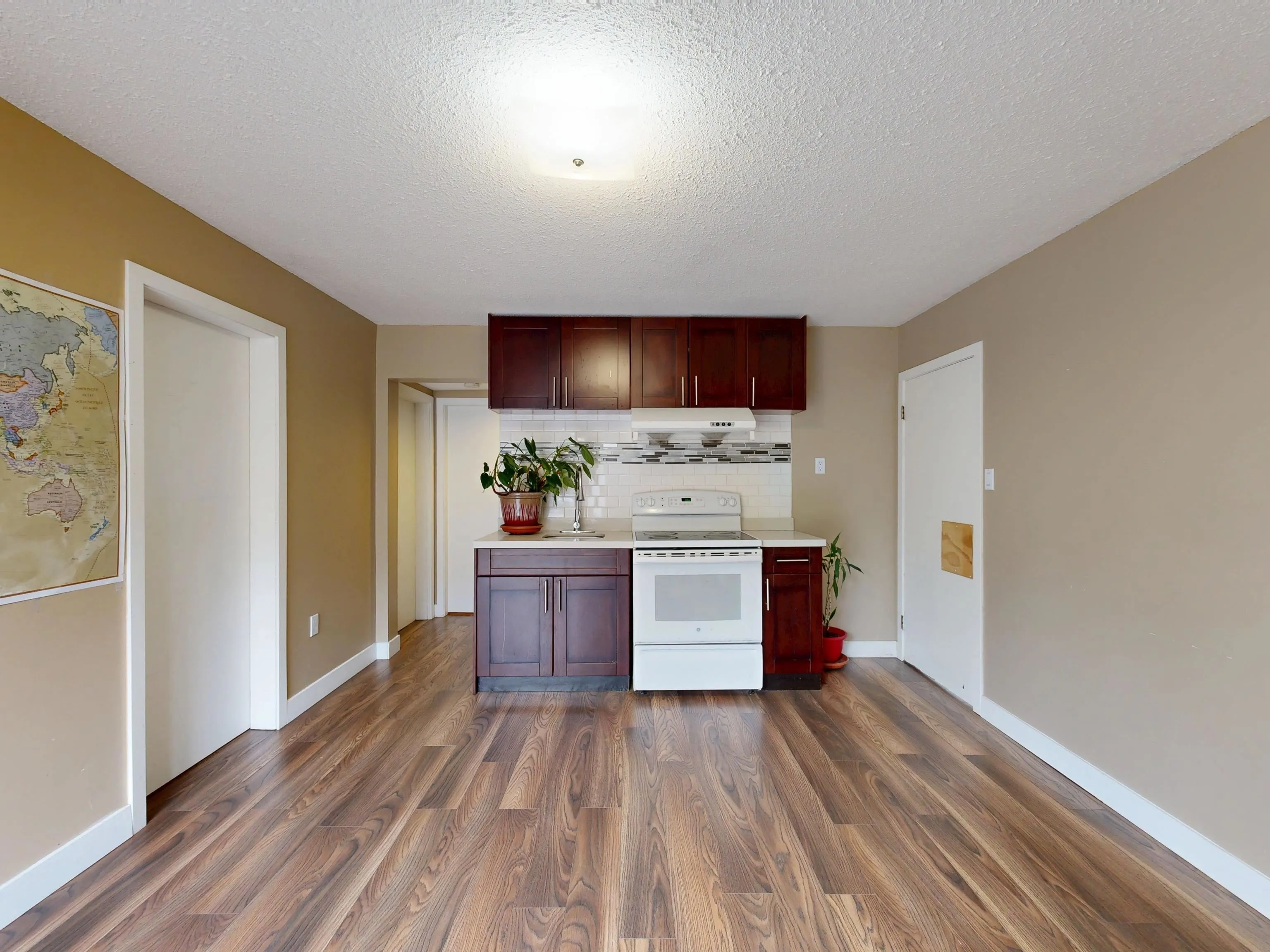 39 Mott Crescent