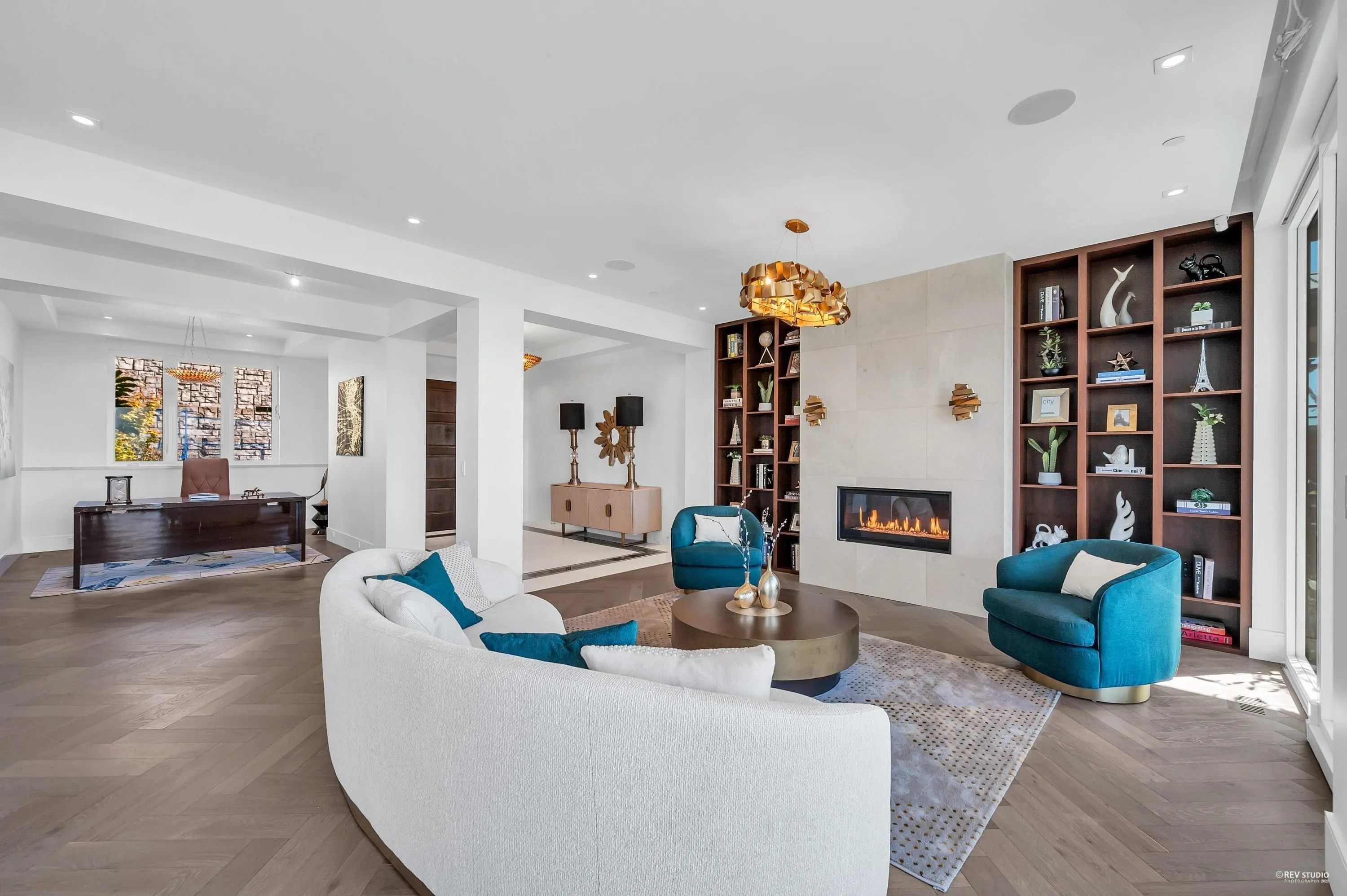 2111 Union Court