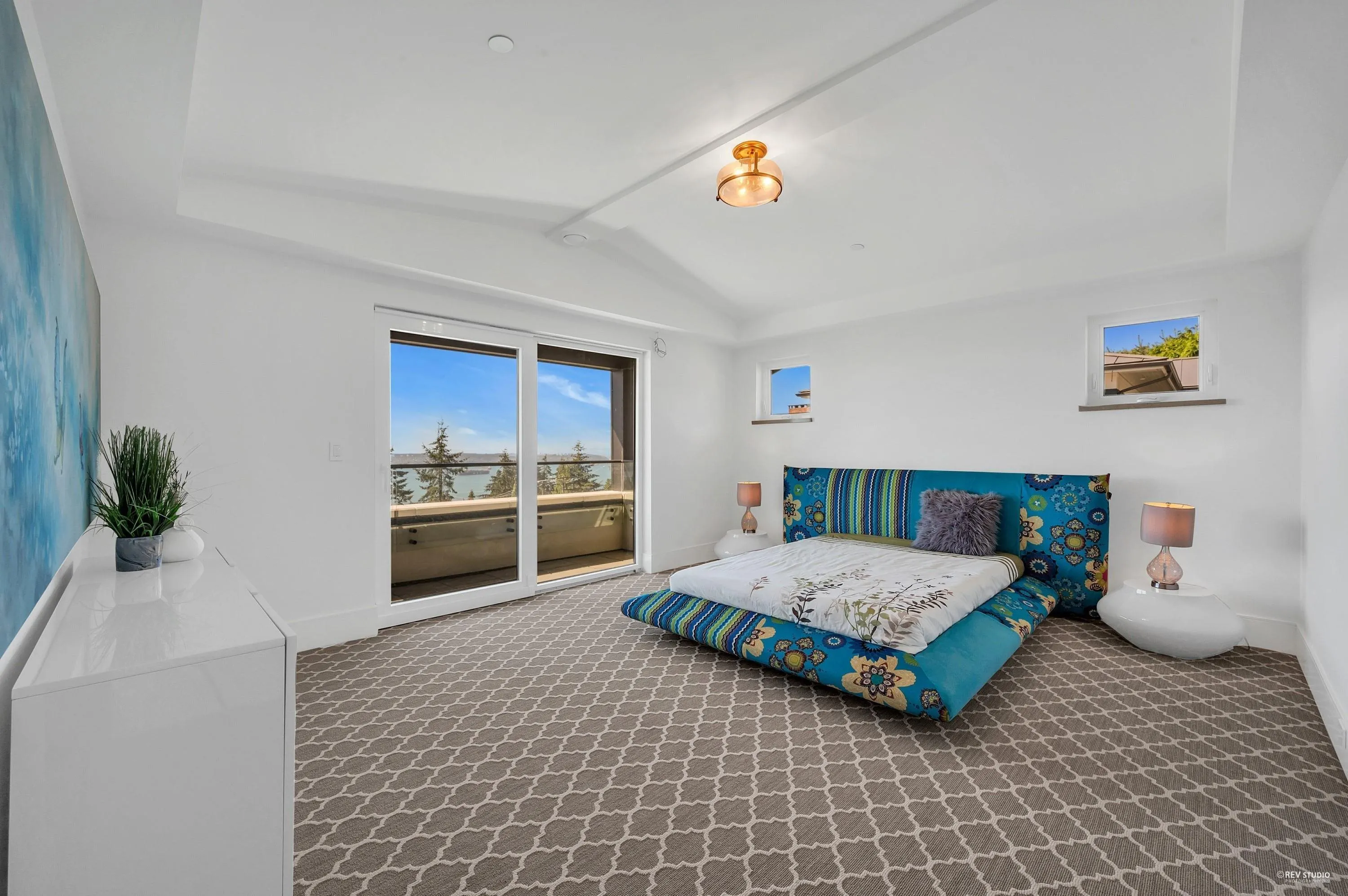 2111 Union Court