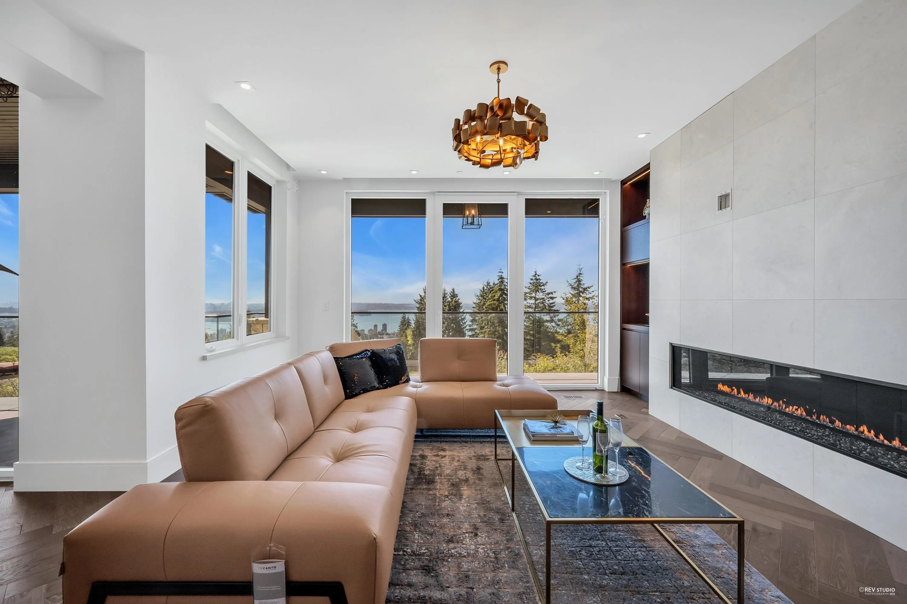 2111 Union Court