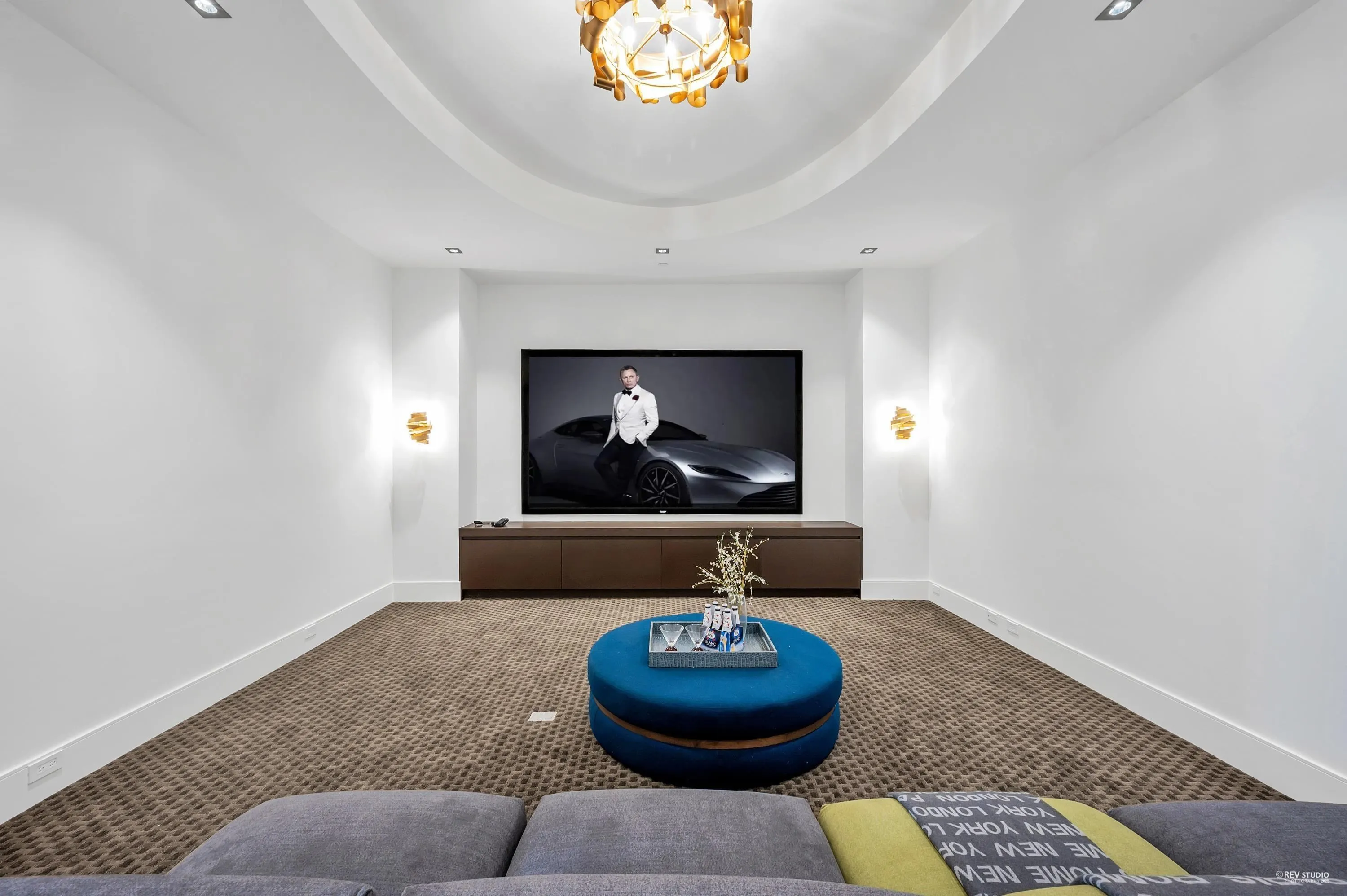 2111 Union Court