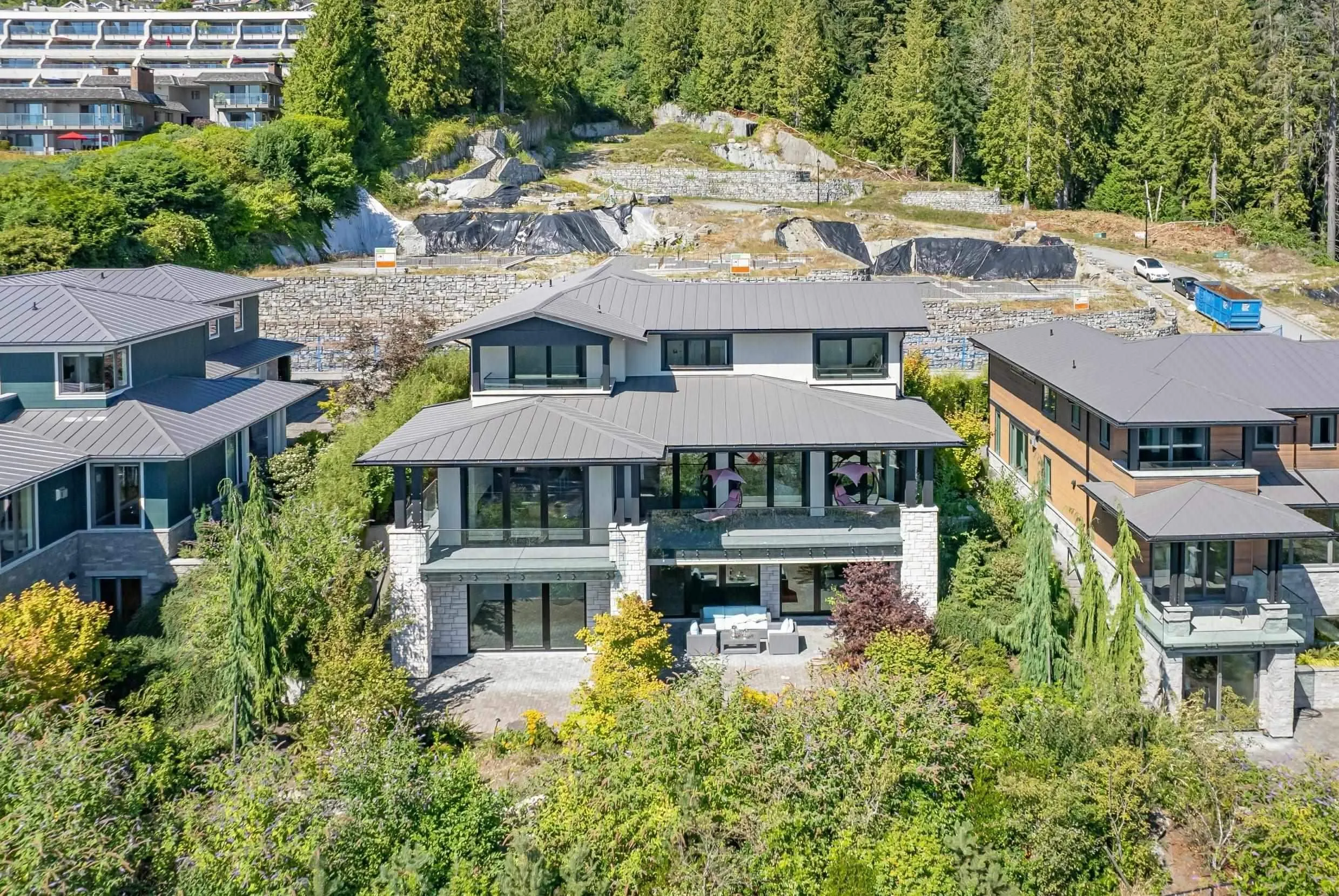 2111 Union Court