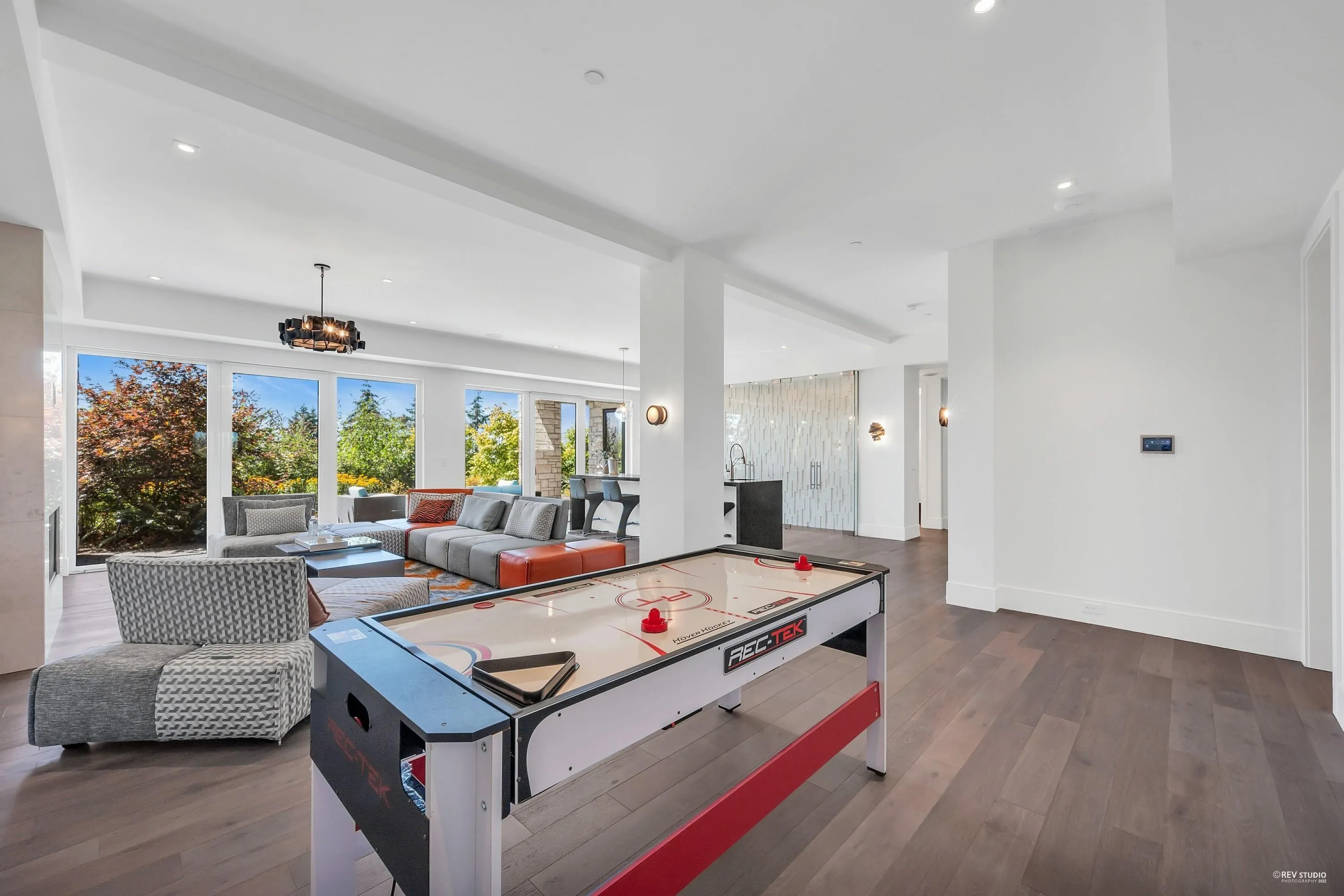 2111 Union Court