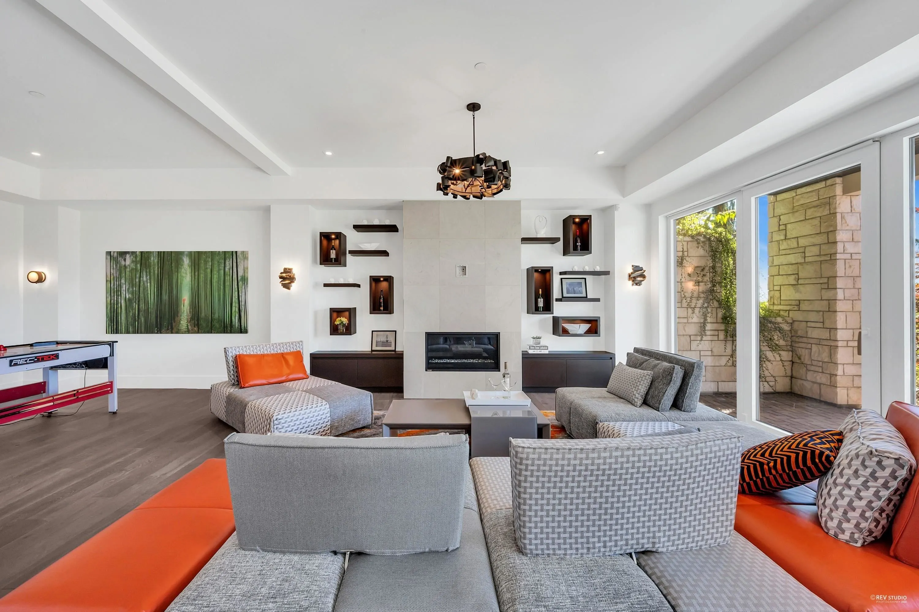 2111 Union Court