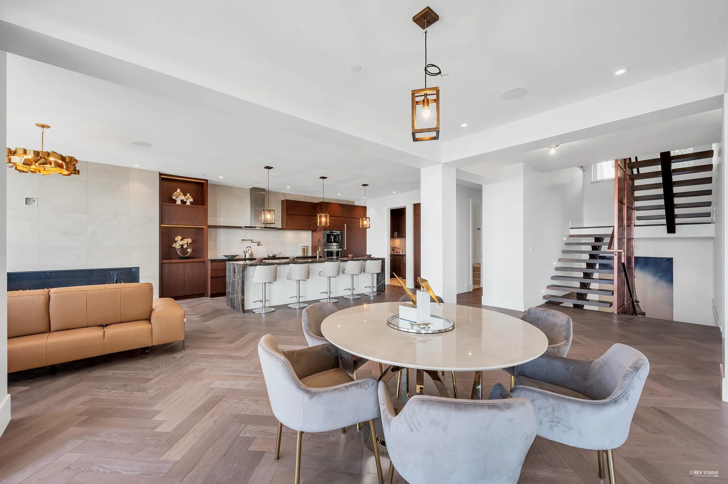2111 Union Court