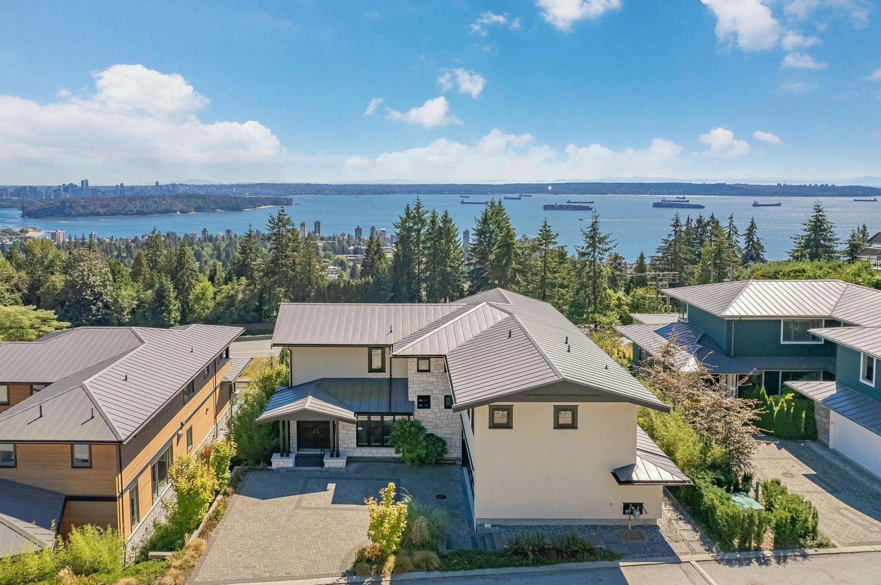 2111 Union Court