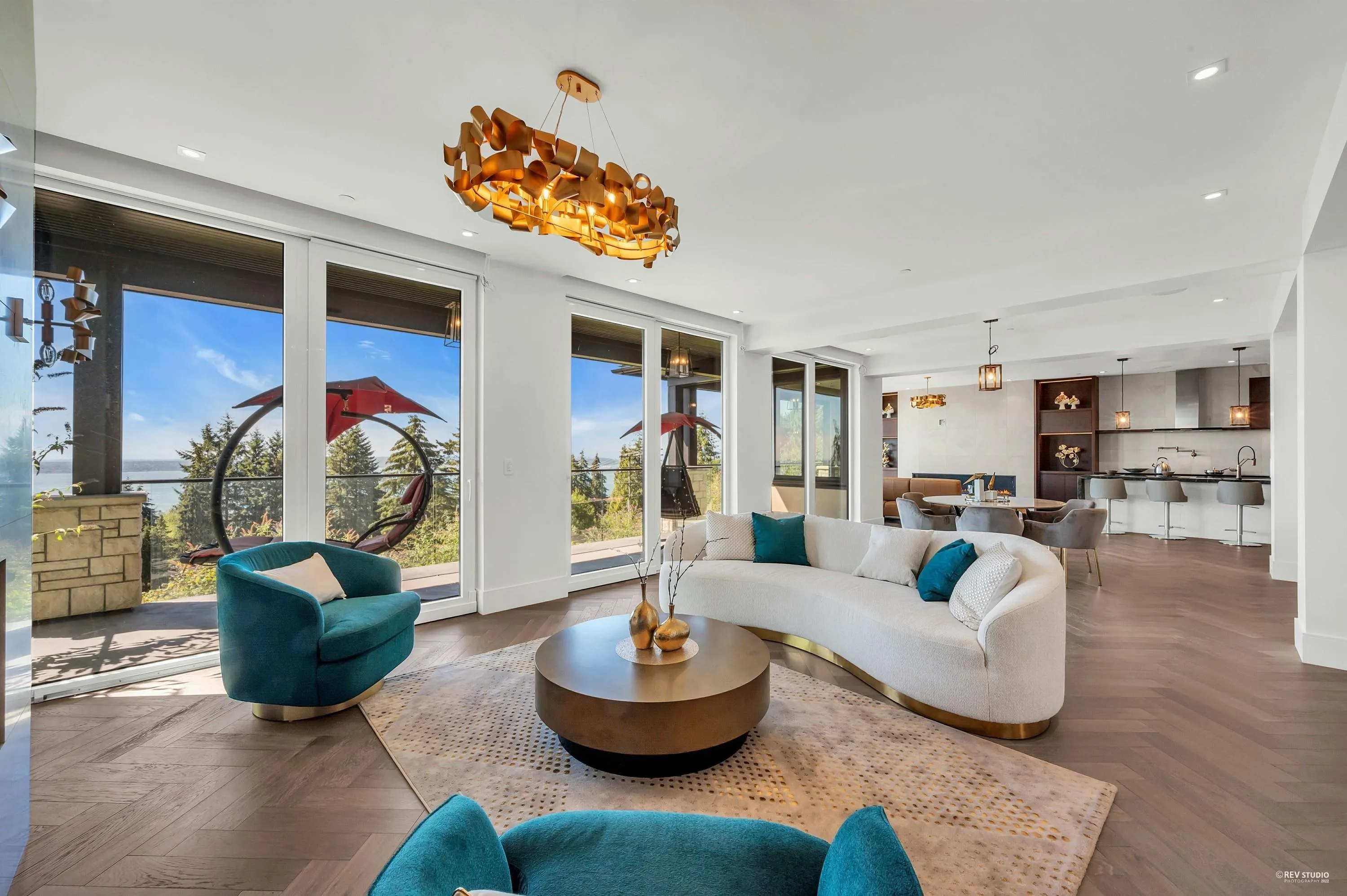 2111 Union Court