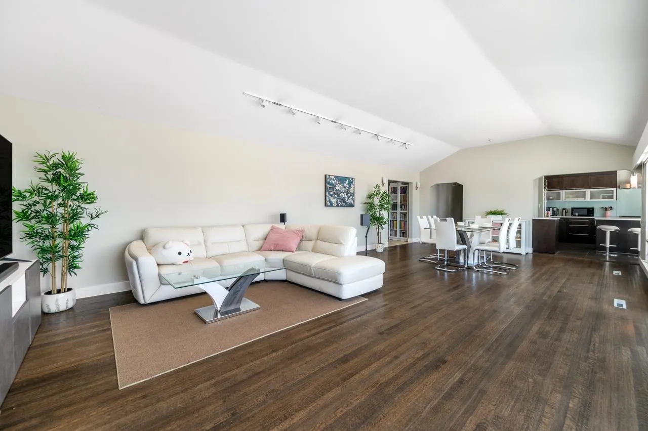 4111 Burkehill Road