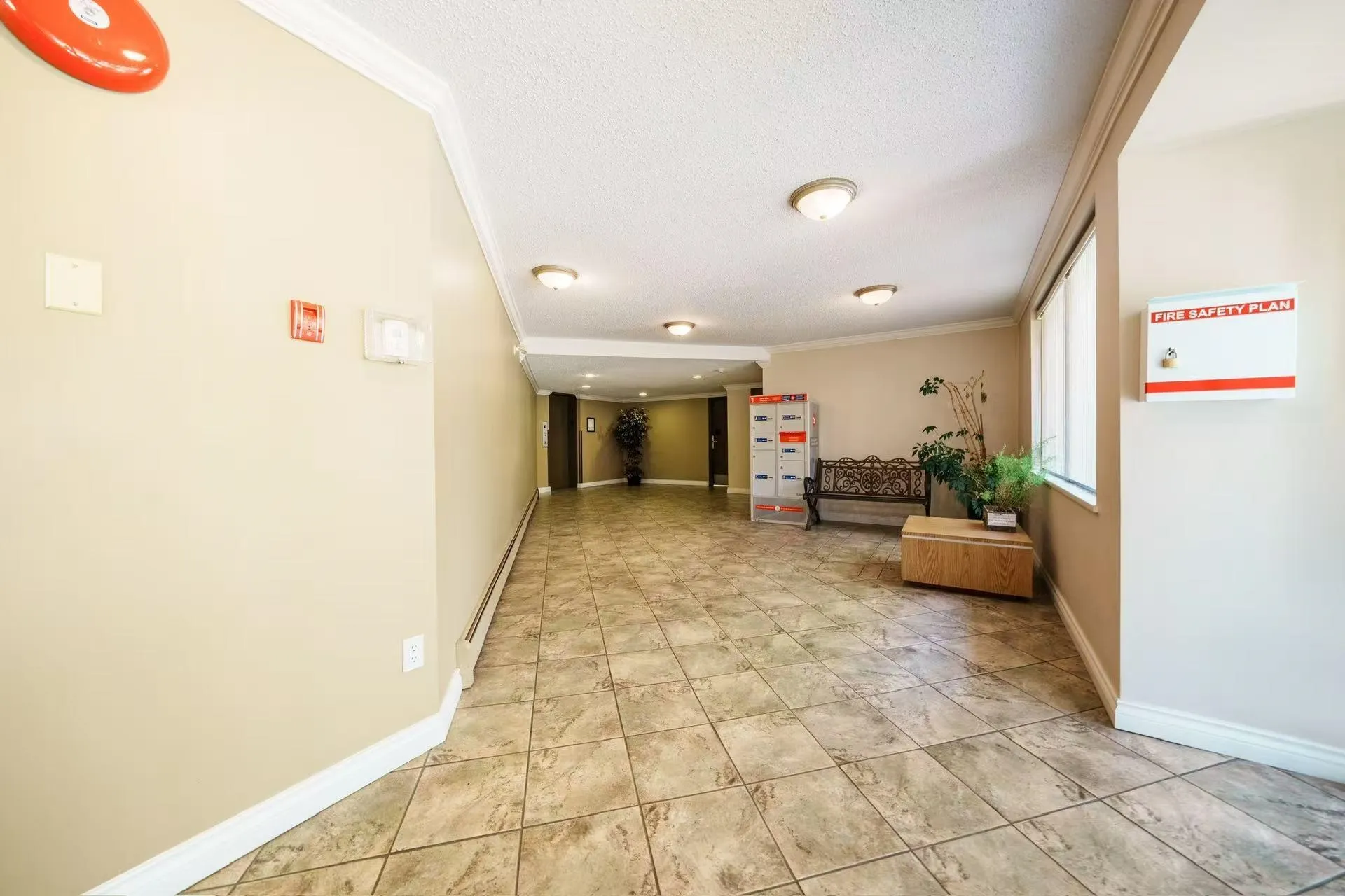 203 8720 Lansdowne Road