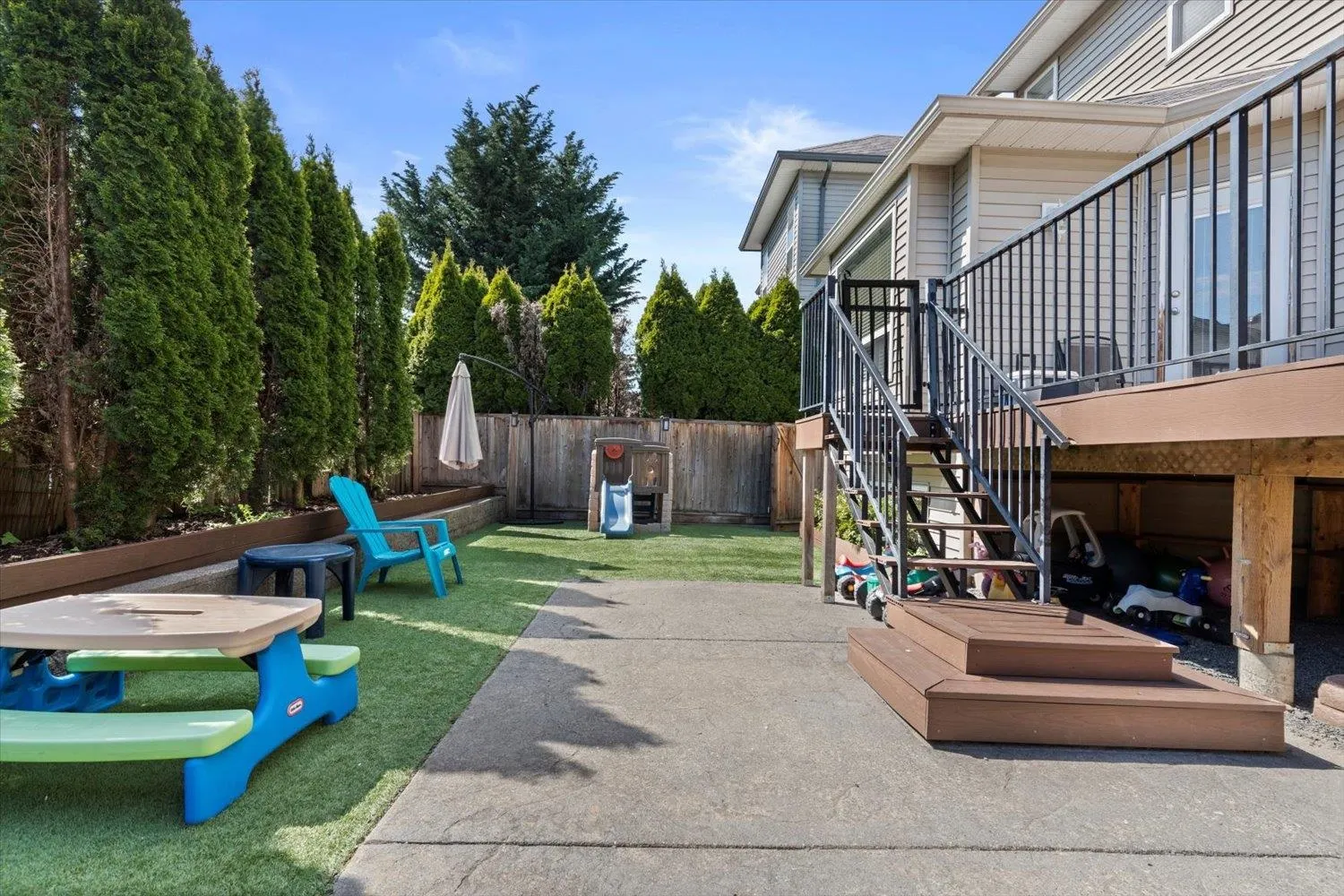 9 5545 Peach Road