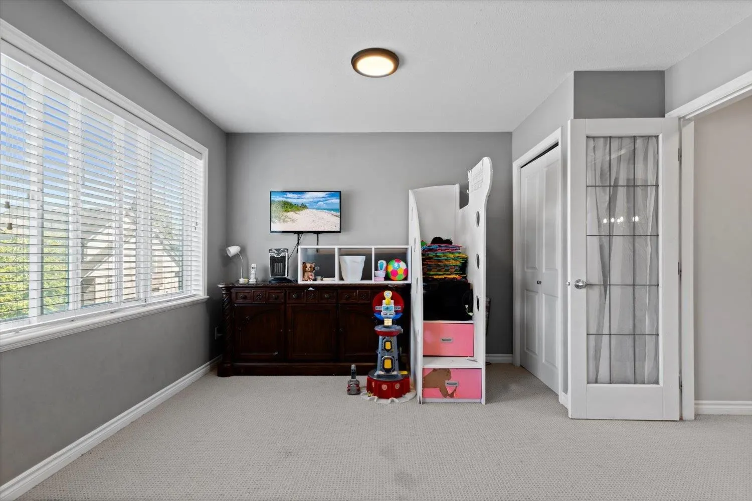 9 5545 Peach Road