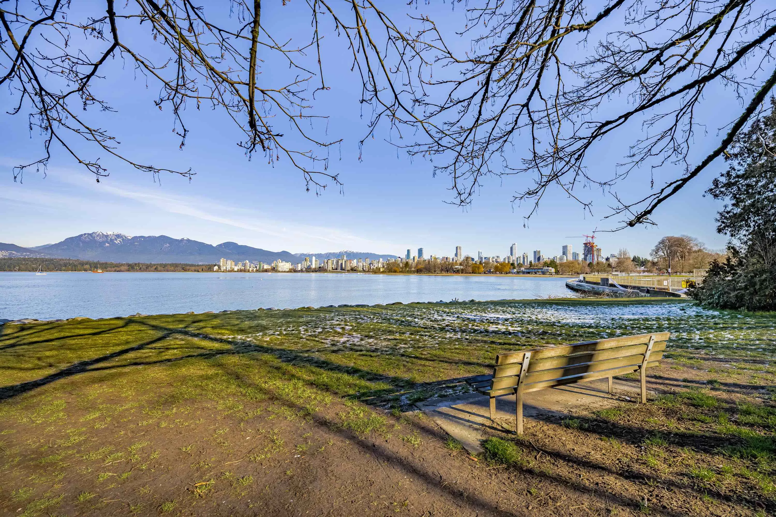 305 2430 Point Grey Road