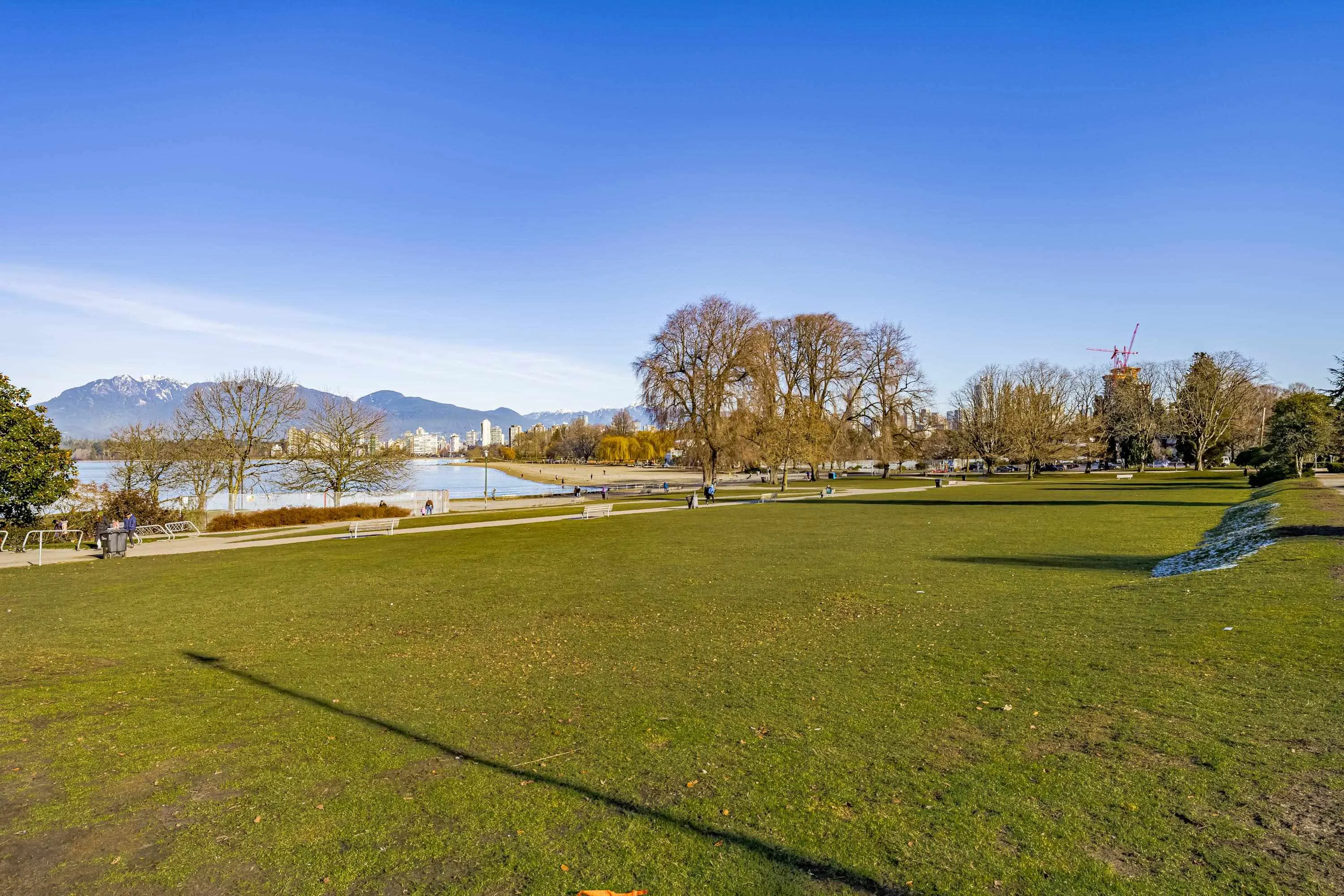 305 2430 Point Grey Road