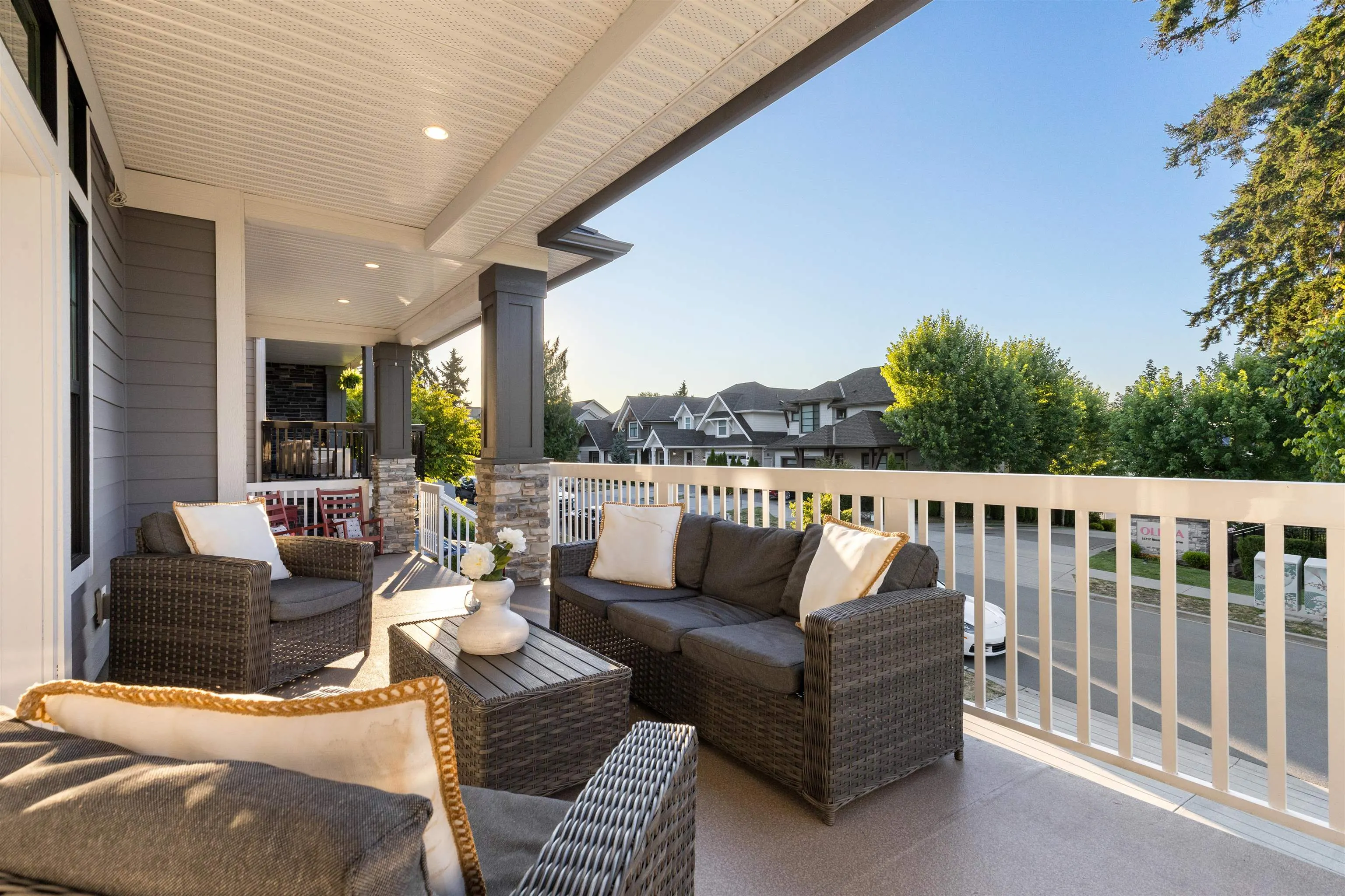 15708 Mountain View Drive