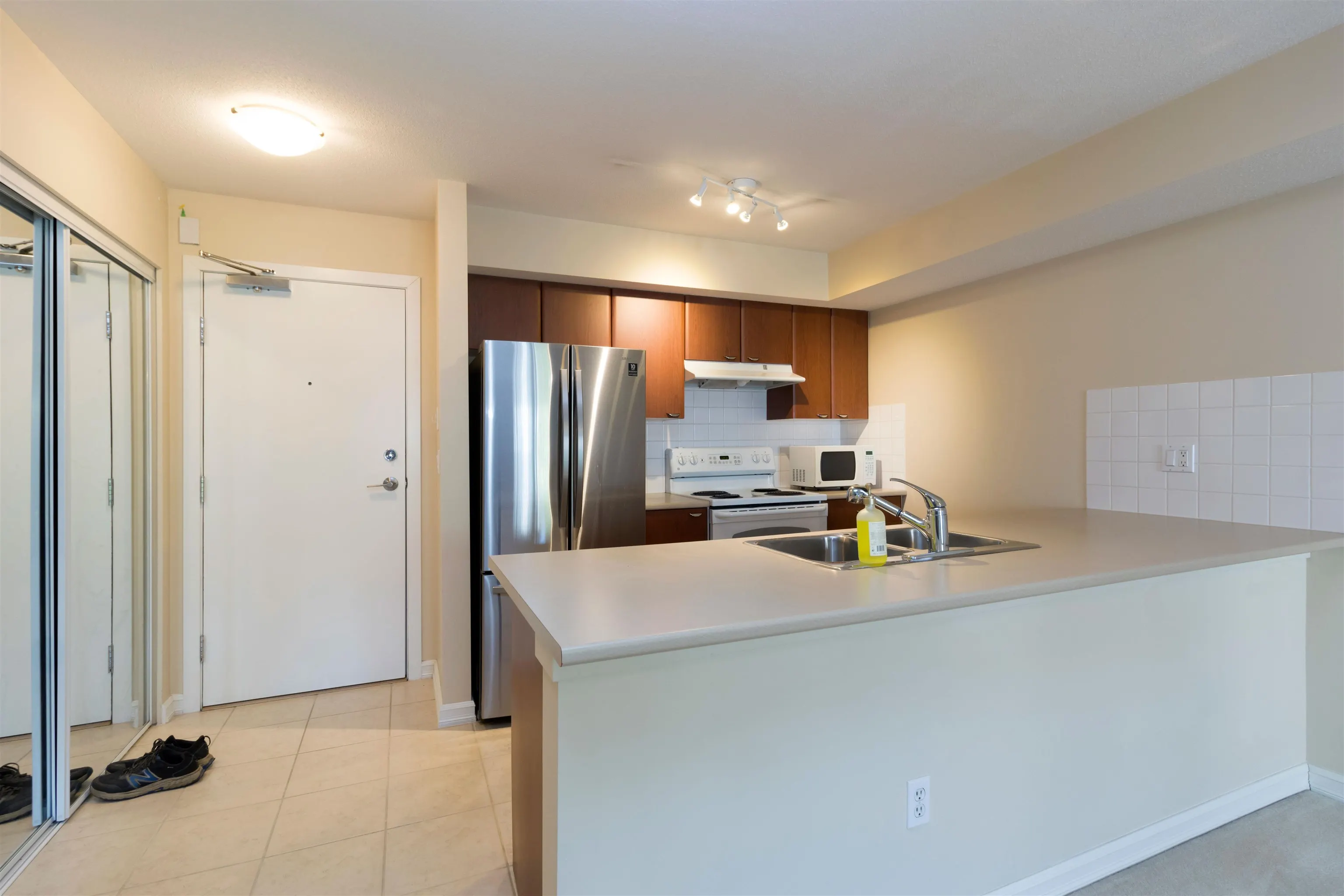 311 10088 148 Street
