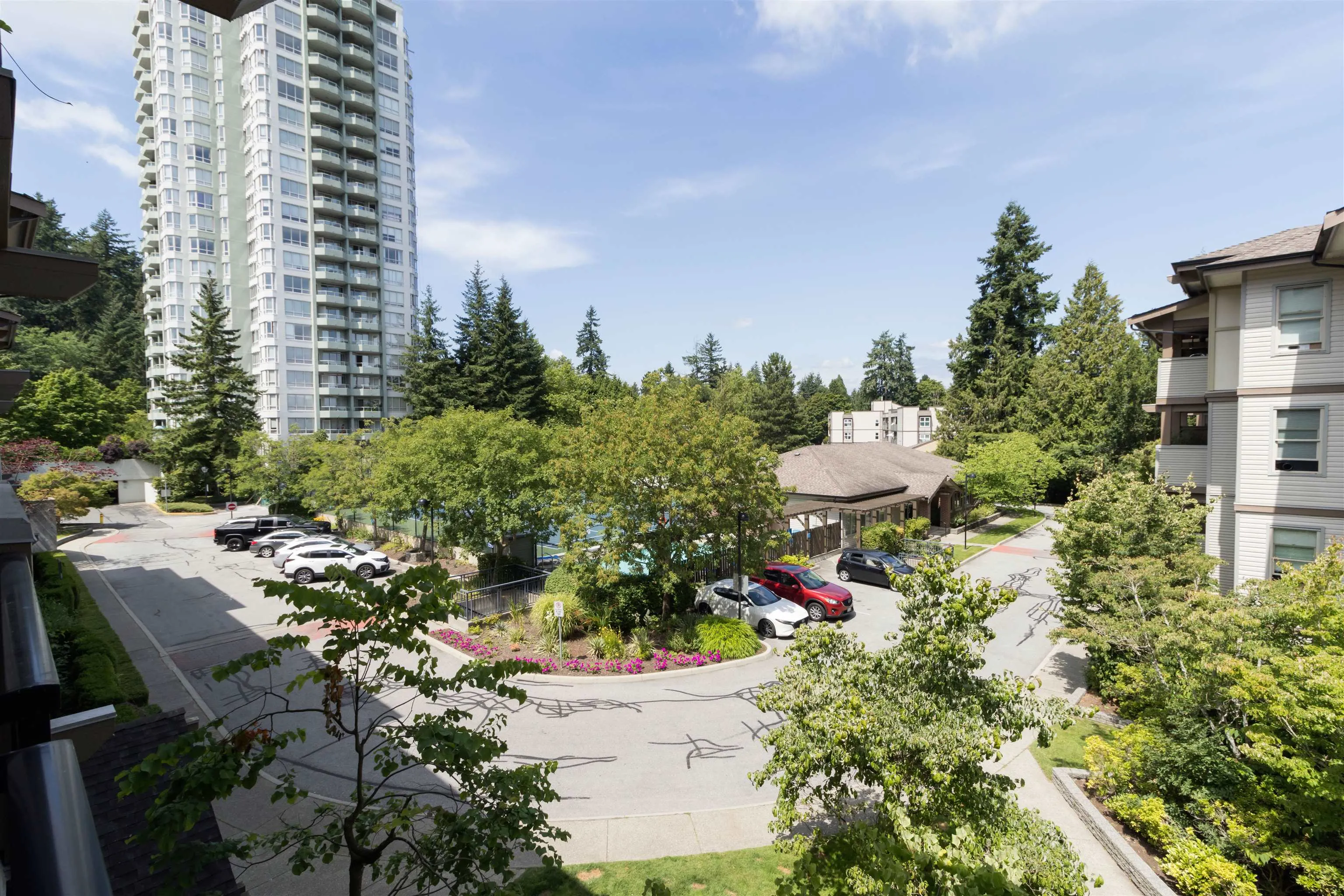 311 10088 148 Street