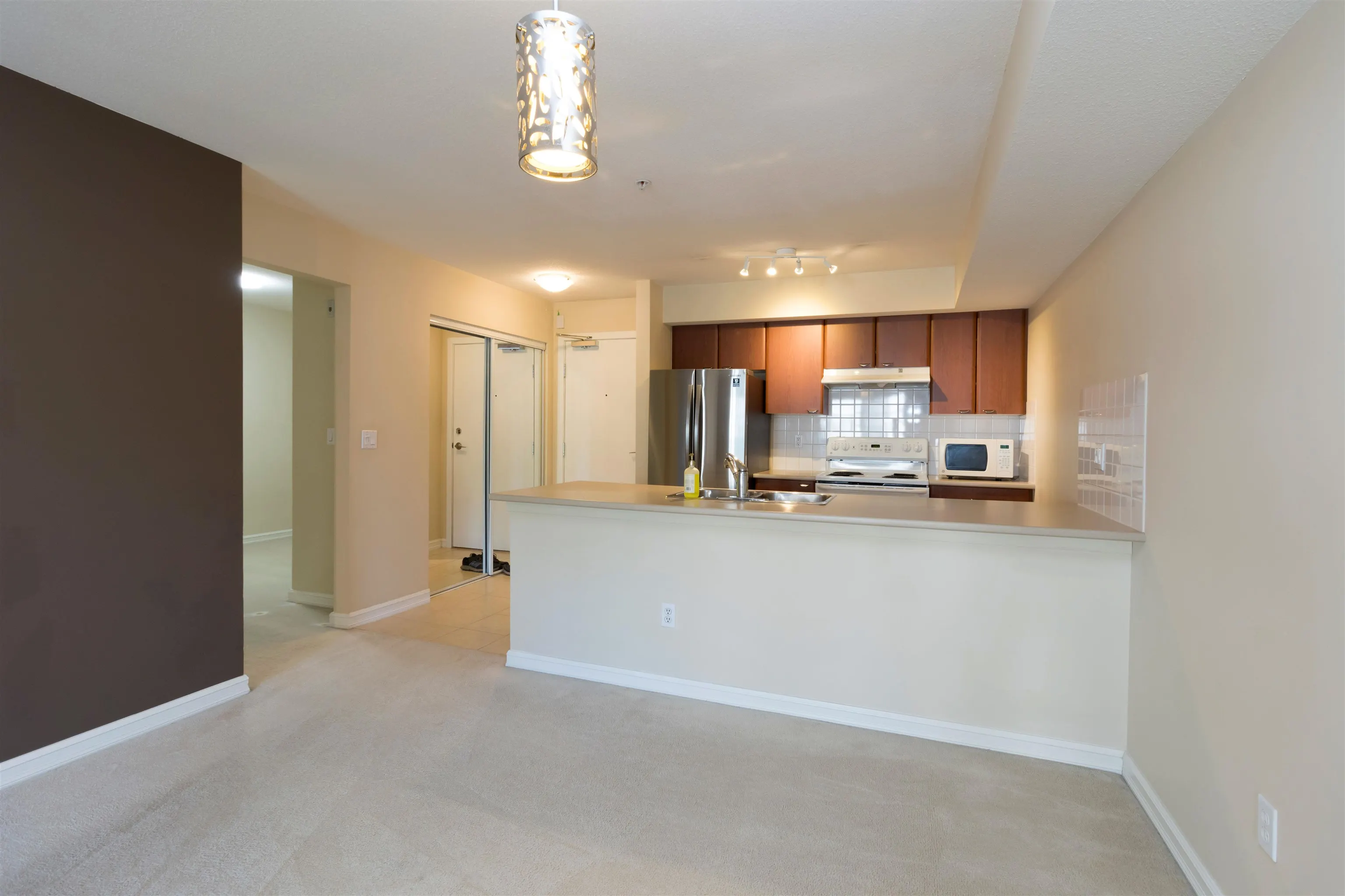 311 10088 148 Street