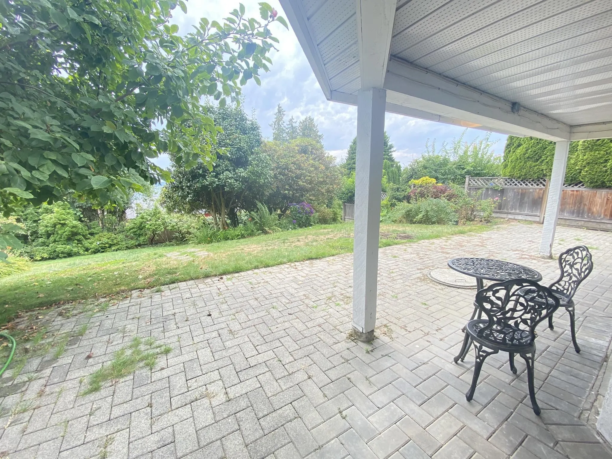 2272 Ottawa Avenue
