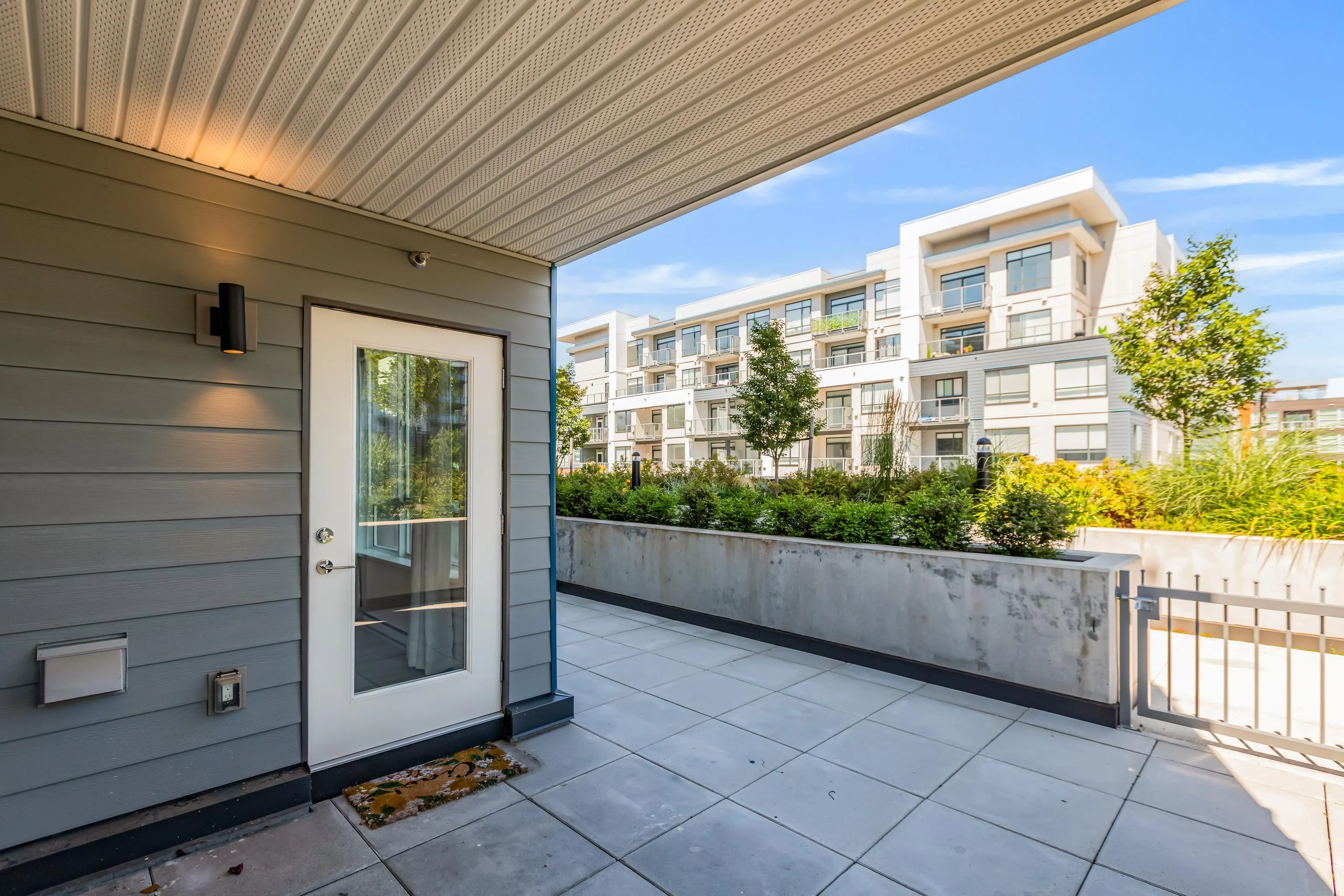 206 7920 206 Street