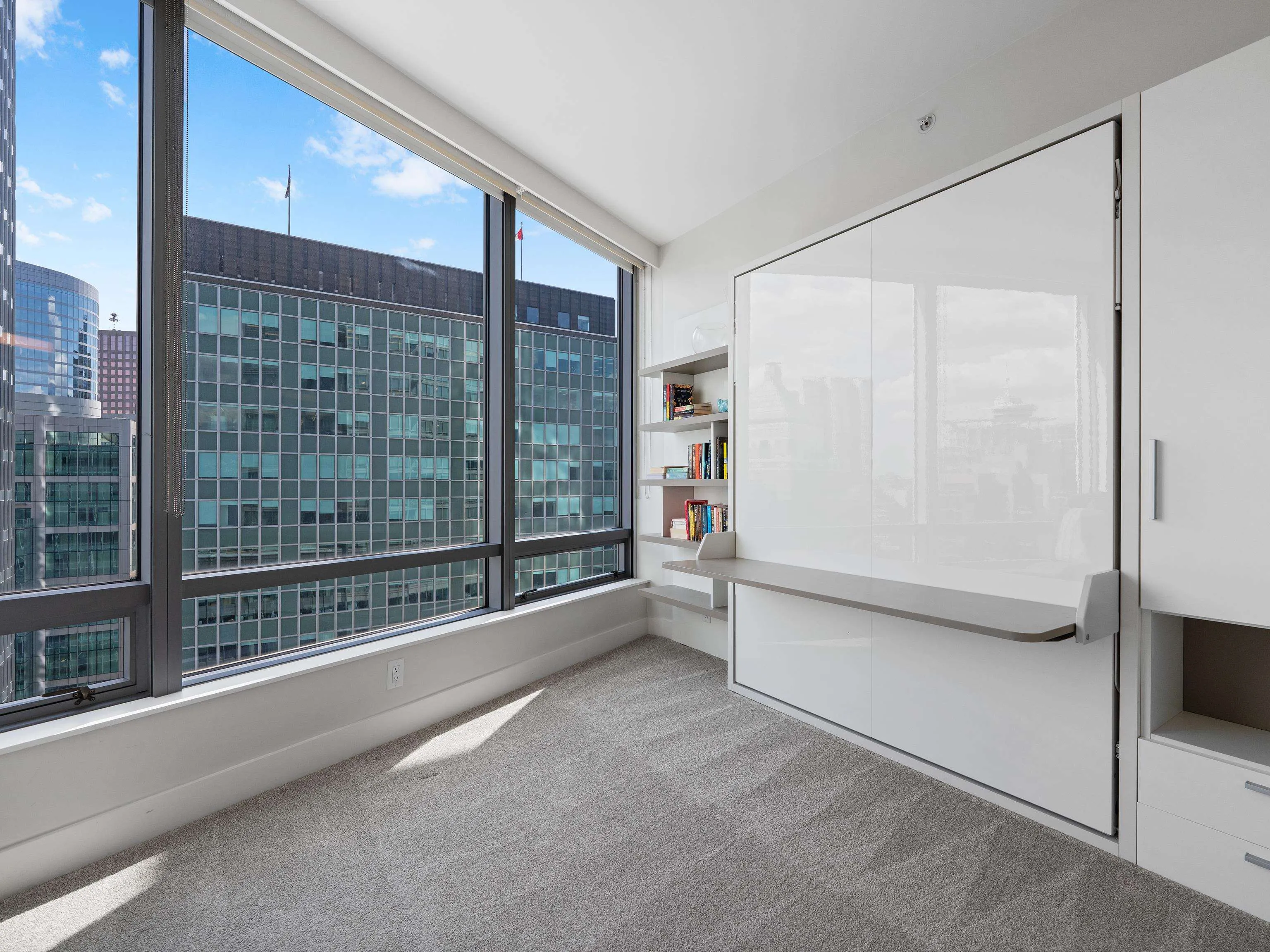 2304 1077 W Cordova Street